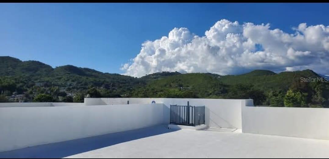 1010 CALLE JULIA DE BURGOS 405