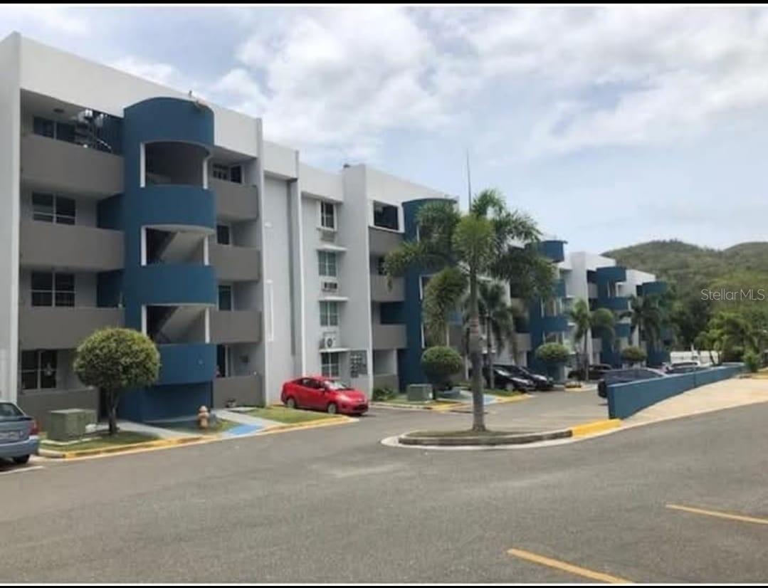 1010 CALLE JULIA DE BURGOS 405