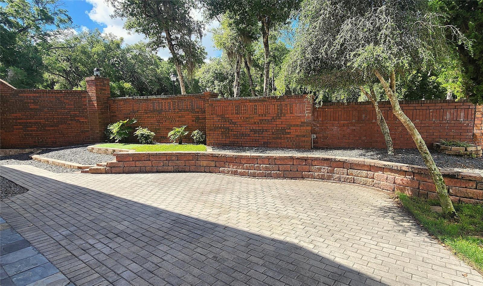COUNTRY CREEK ESTATES - Residential