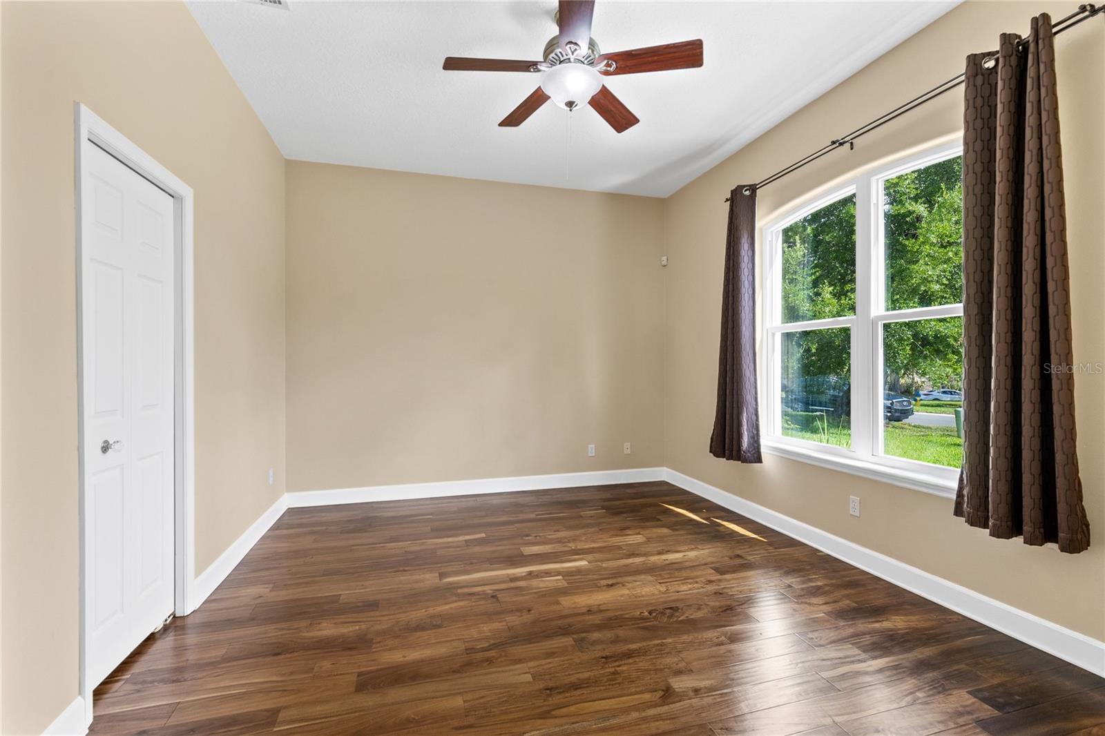 COUNTRY CREEK ESTATES - Residential