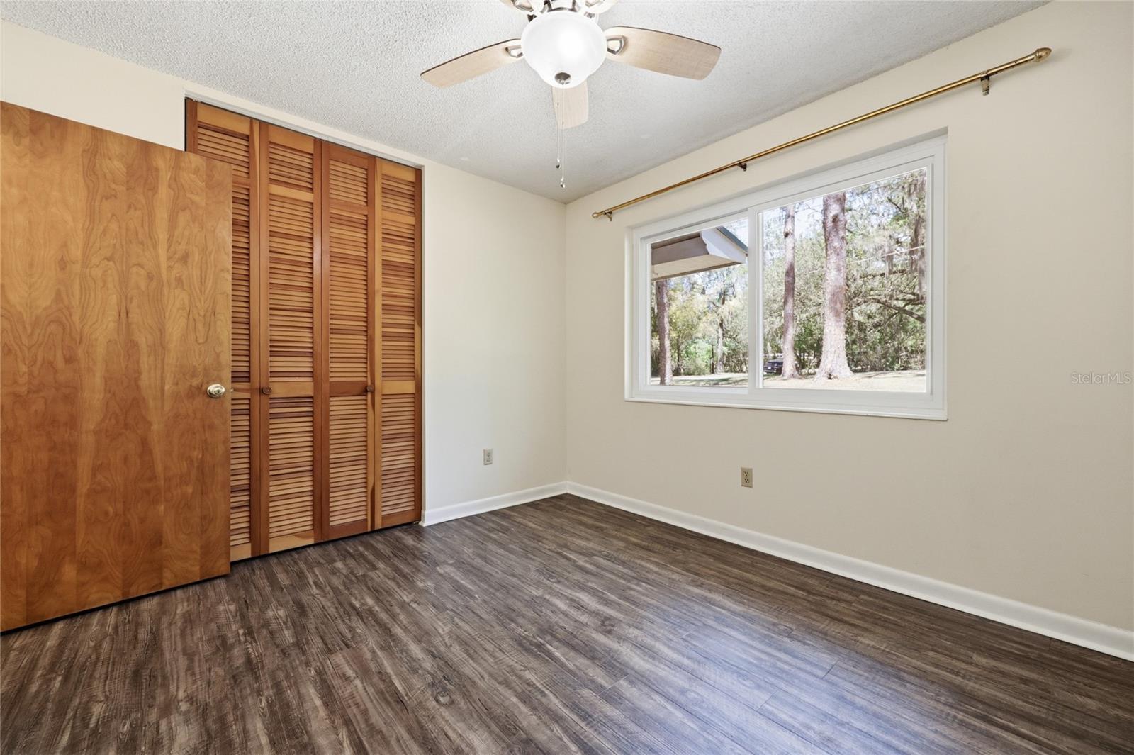 COLCLOUGH HILL 1ST ADDN-CLINCH GRT - Residential