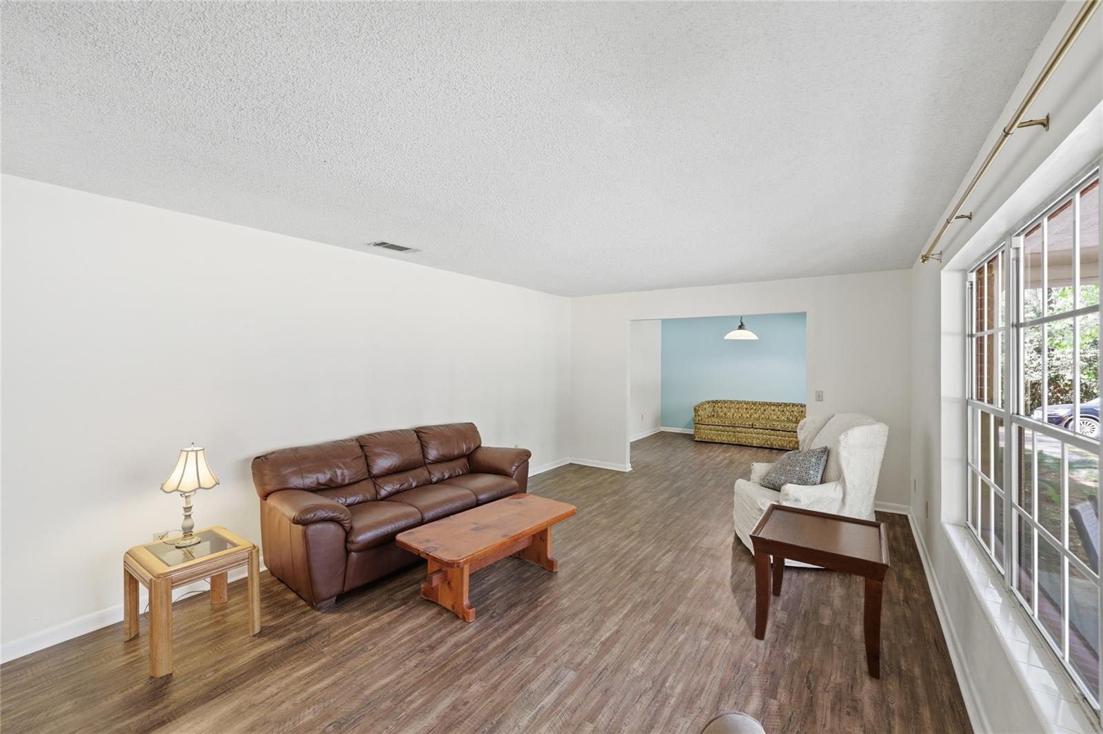 COLCLOUGH HILL 1ST ADDN-CLINCH GRT - Residential