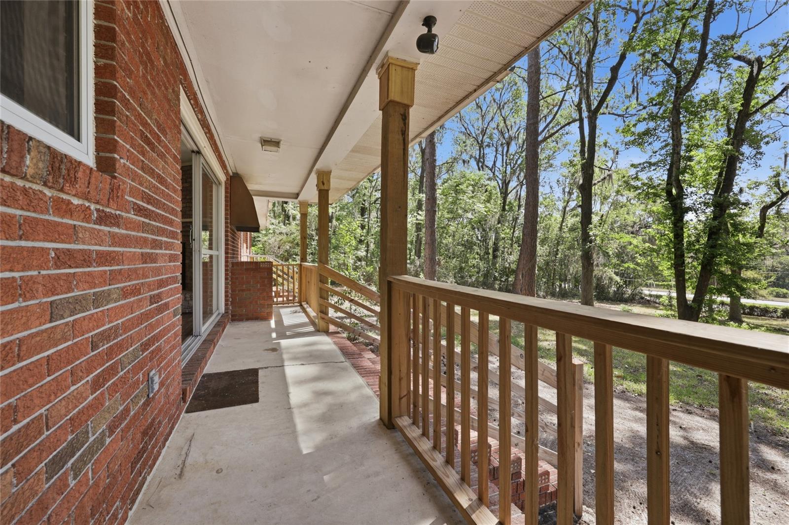 COLCLOUGH HILL 1ST ADDN-CLINCH GRT - Residential