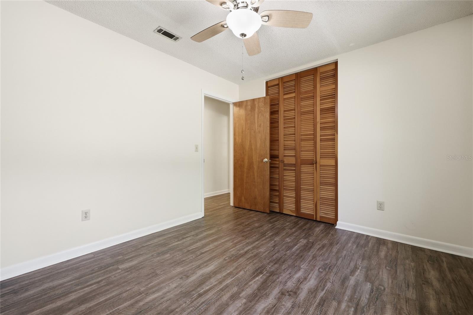 COLCLOUGH HILL 1ST ADDN-CLINCH GRT - Residential