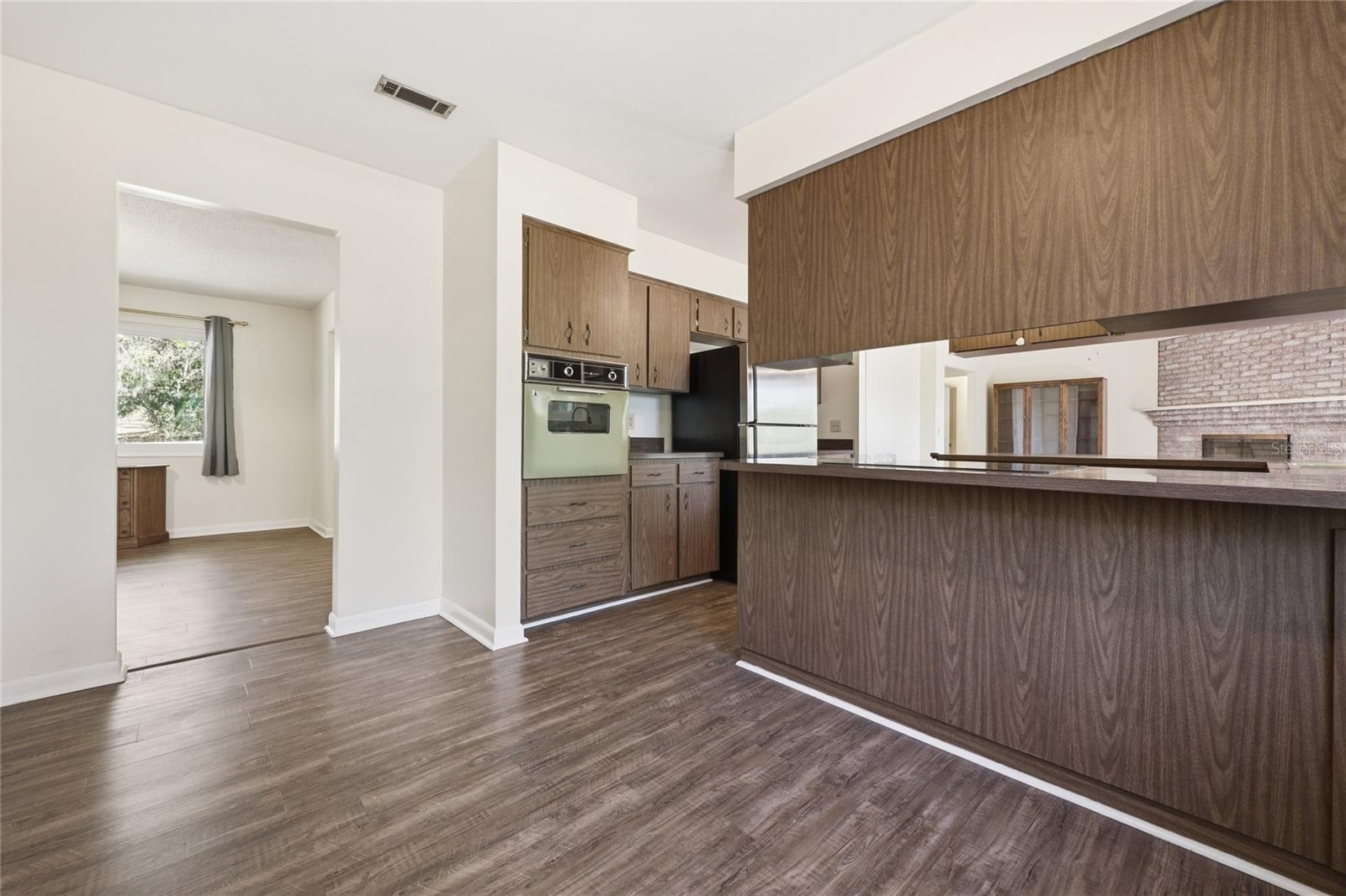 COLCLOUGH HILL 1ST ADDN-CLINCH GRT - Residential