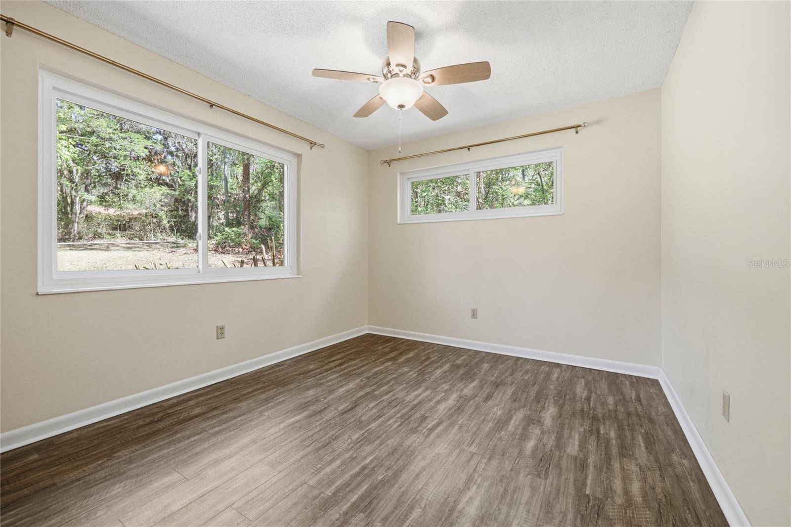 COLCLOUGH HILL 1ST ADDN-CLINCH GRT - Residential