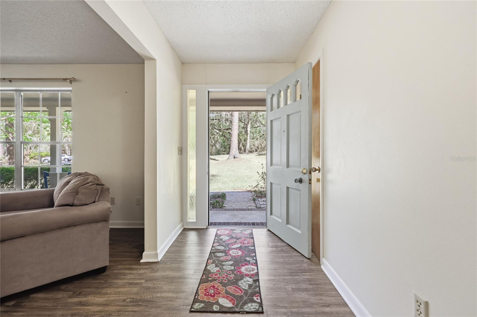 COLCLOUGH HILL 1ST ADDN-CLINCH GRT - Residential