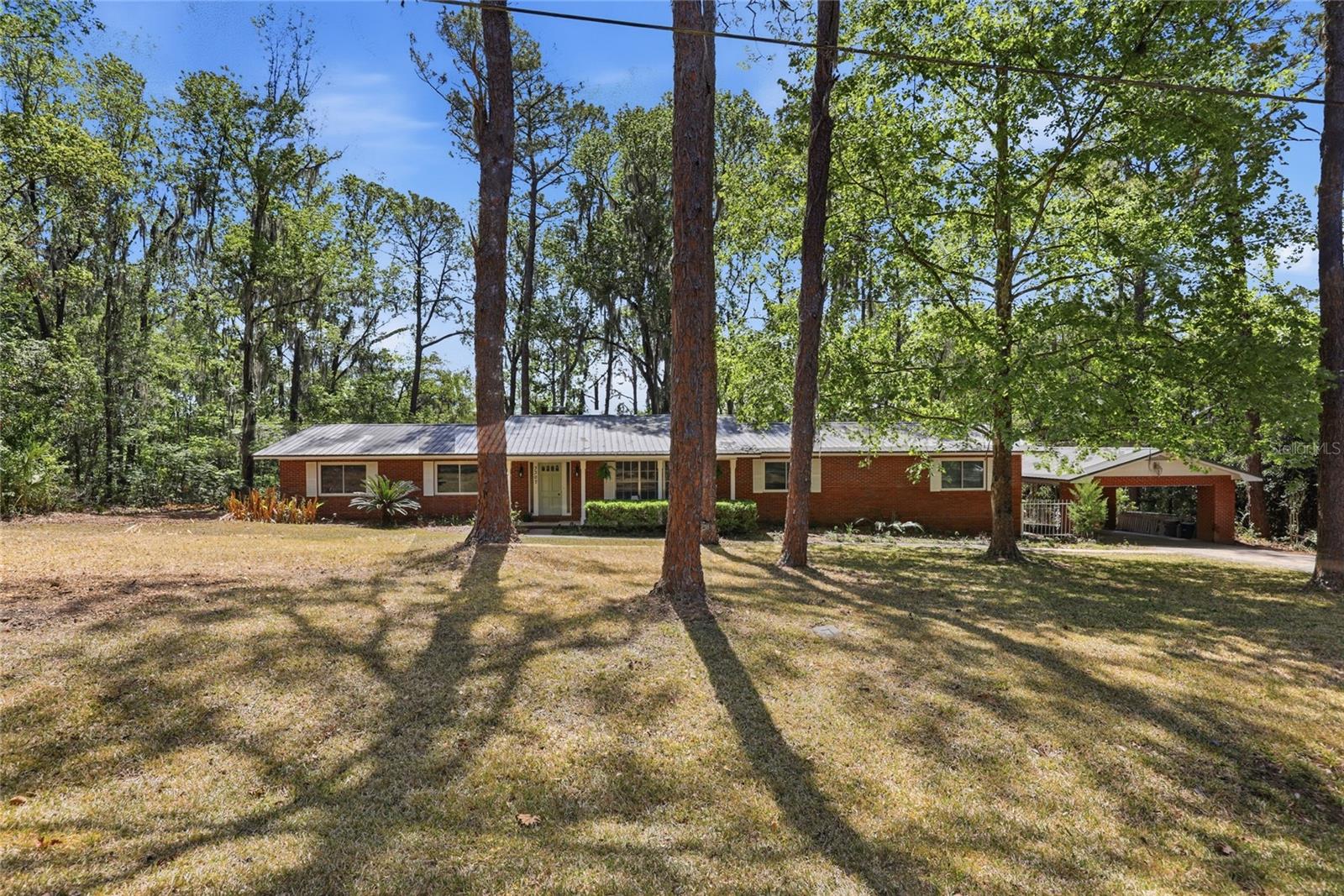 COLCLOUGH HILL 1ST ADDN-CLINCH GRT - Residential