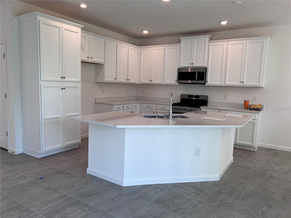 Photo of 5218 Wishing Arch Drive, Apollo Beach, FL 33572 (MLS # TB8492811)