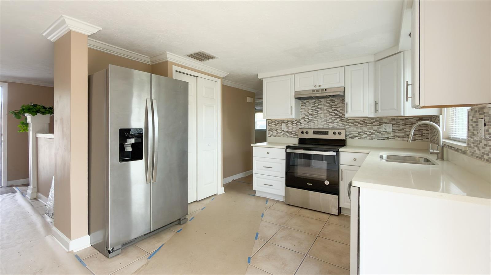 ALOHA GARDENS - Residential