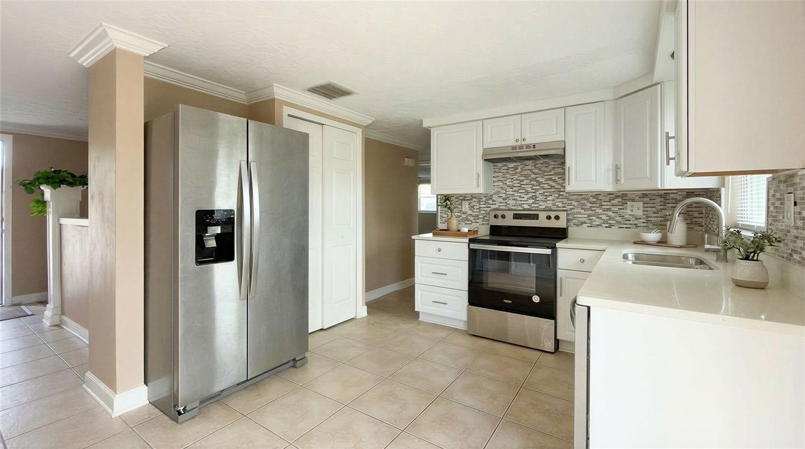 ALOHA GARDENS - Residential