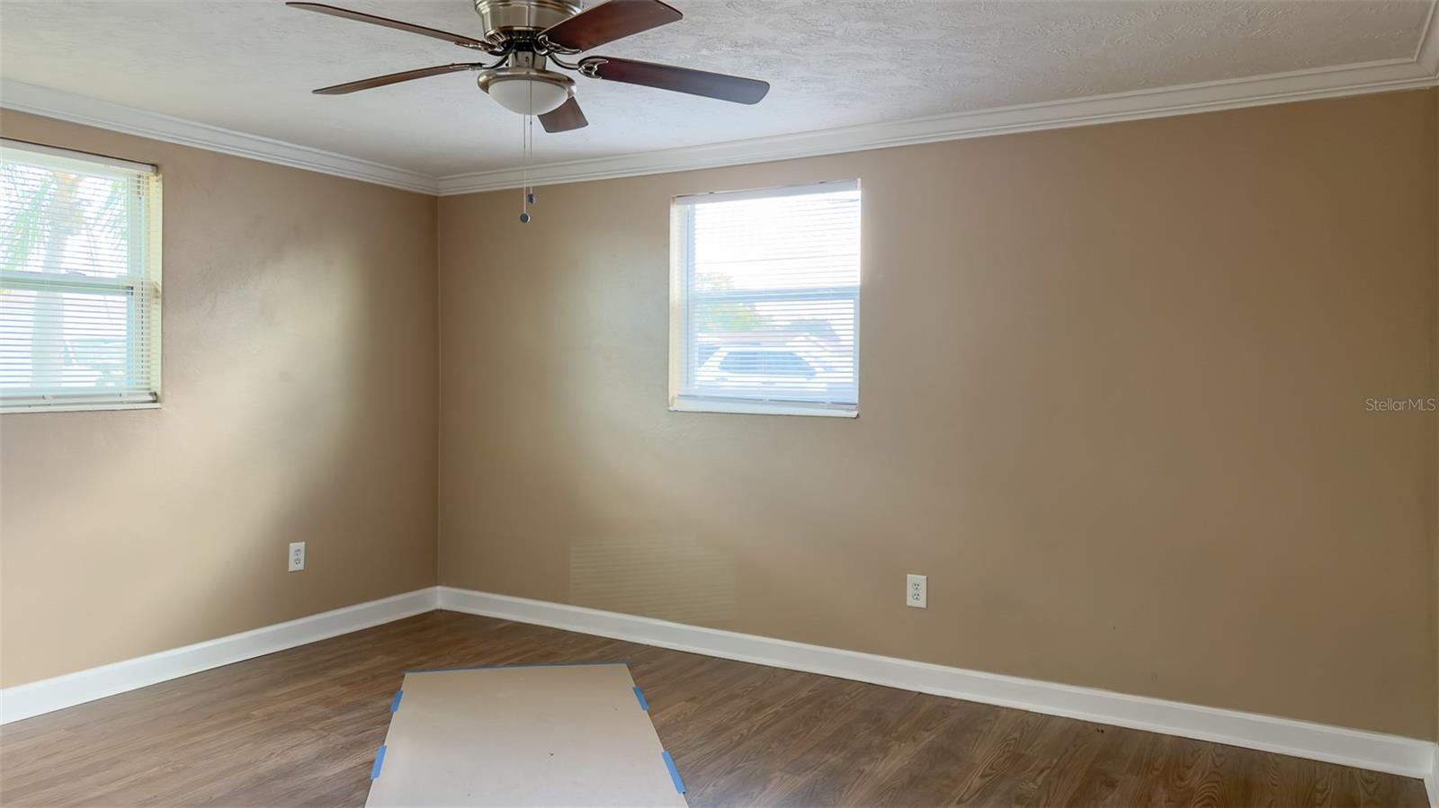 ALOHA GARDENS - Residential