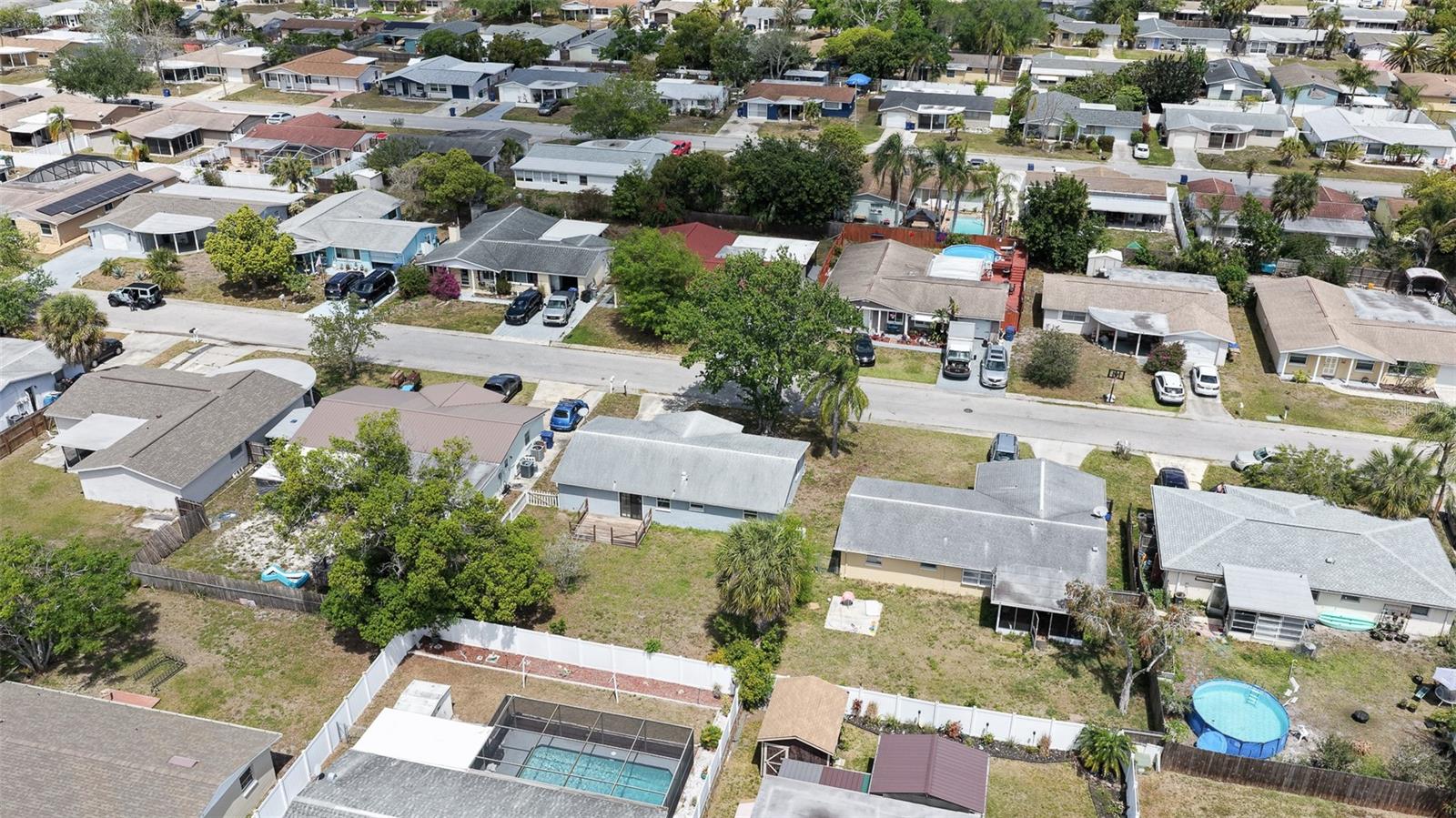 ALOHA GARDENS - Residential