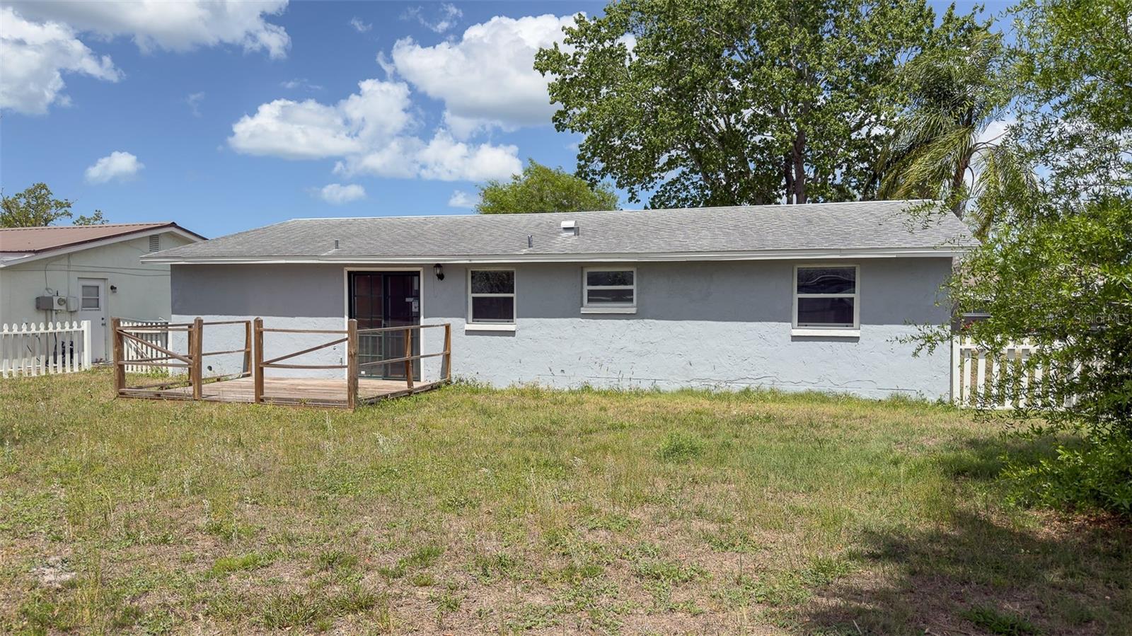 ALOHA GARDENS - Residential