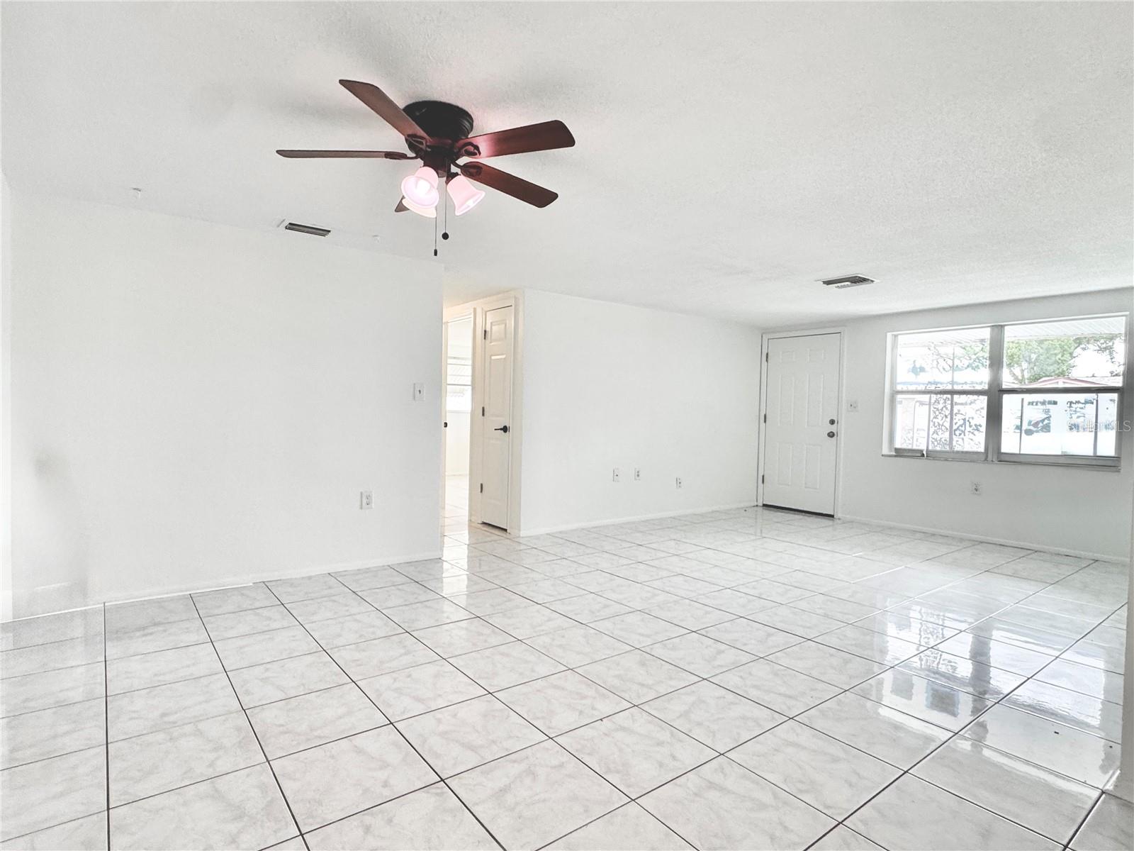 REGENCY PARK - Residential Lease