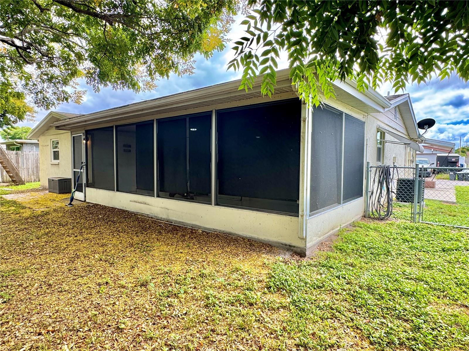 REGENCY PARK - Residential Lease