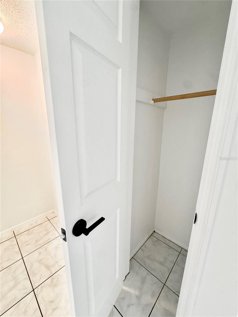 REGENCY PARK - Residential Lease