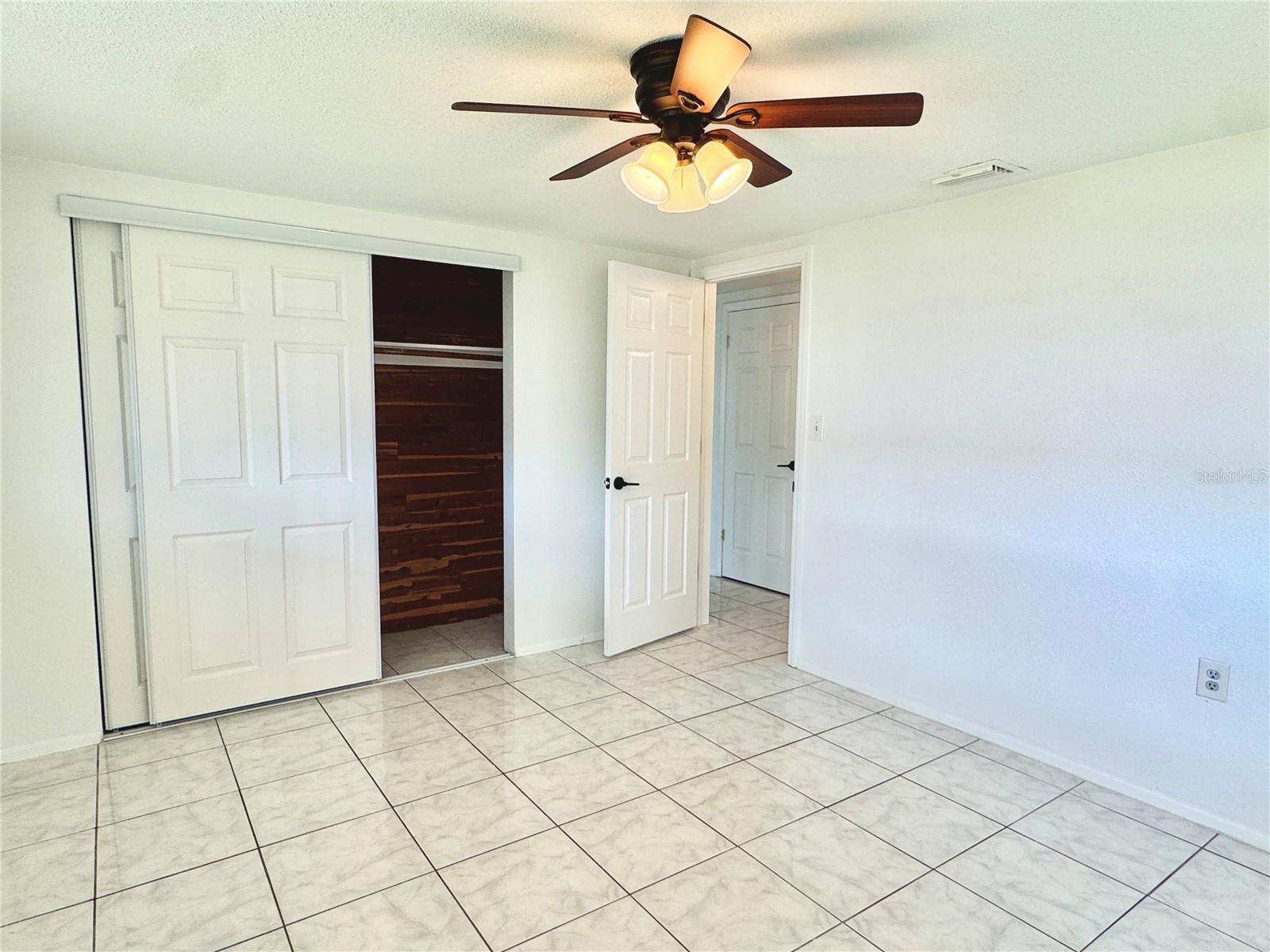 REGENCY PARK - Residential Lease