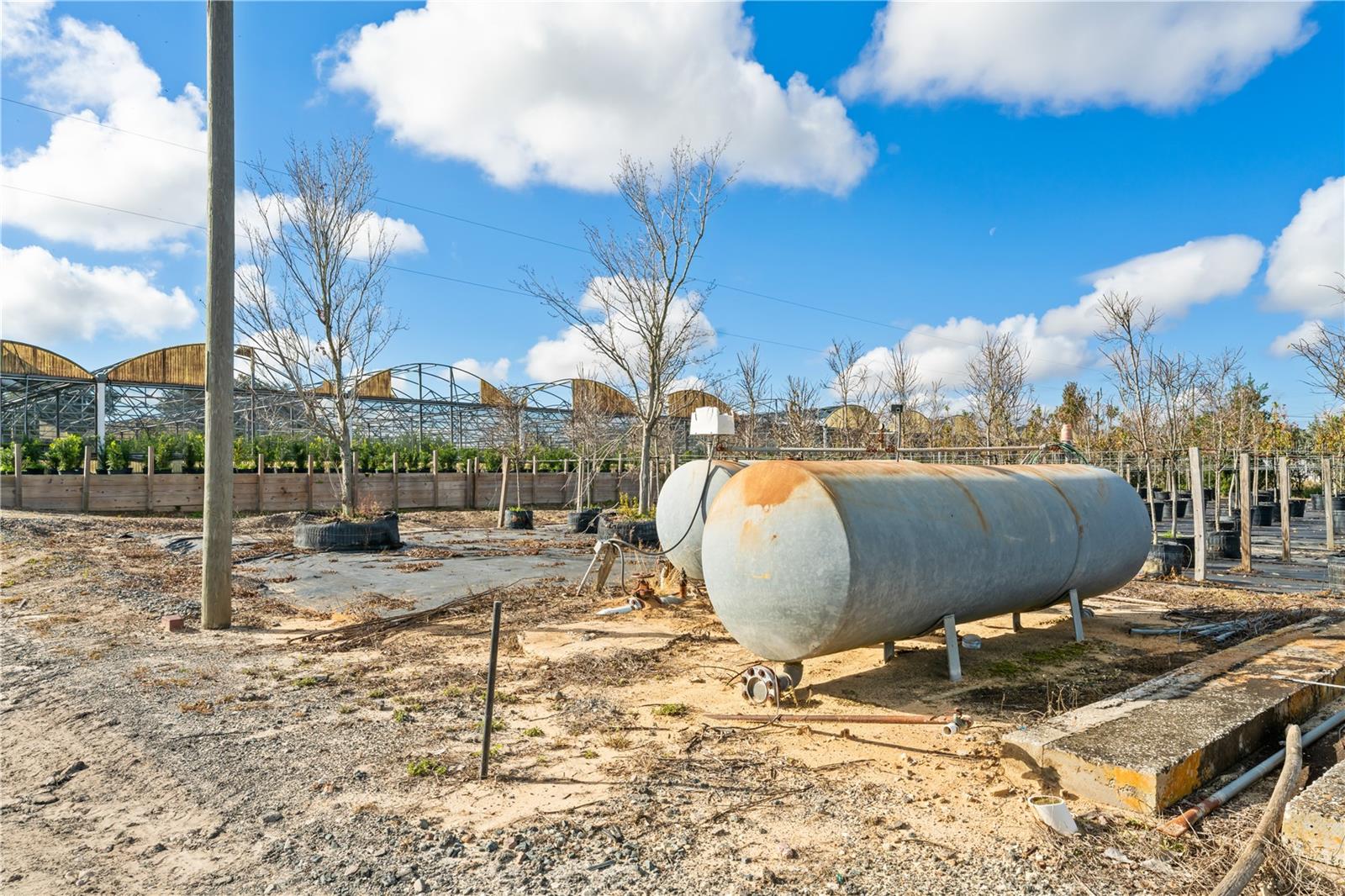 LAKE AVALON GROVES REP - Residential