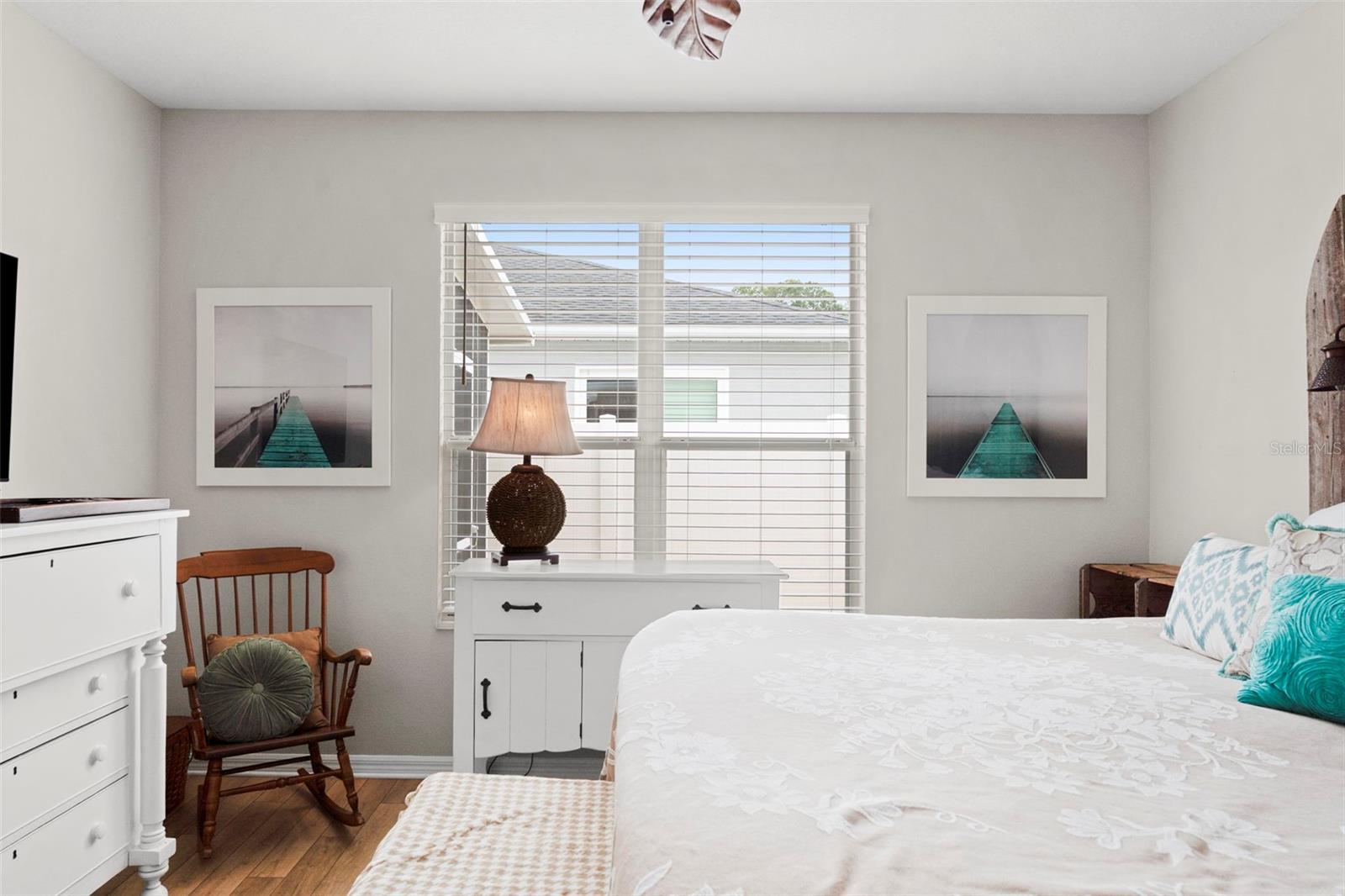 WESTMONT OAKS - Residential
