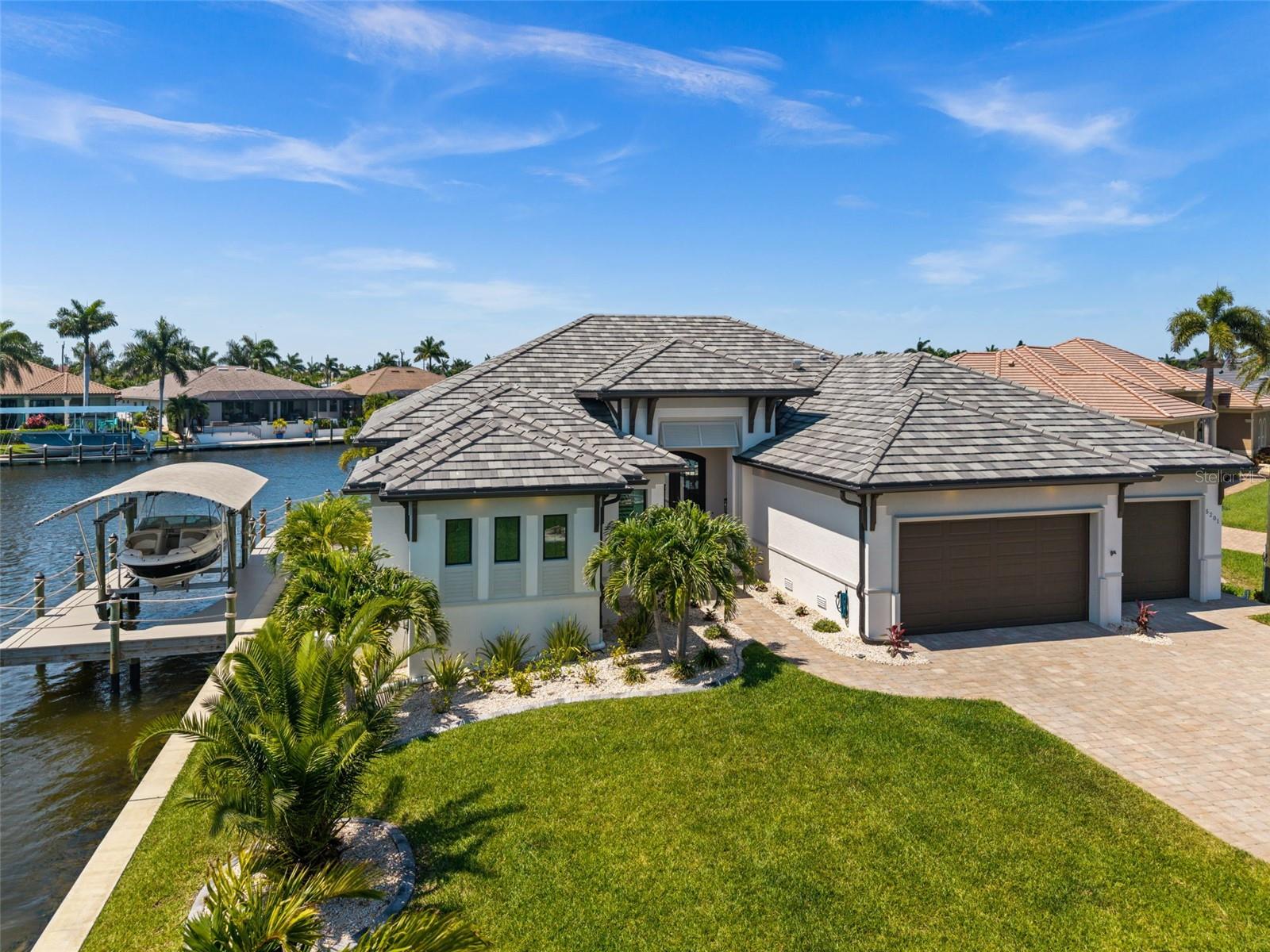 5201 SKYLARK COURT
