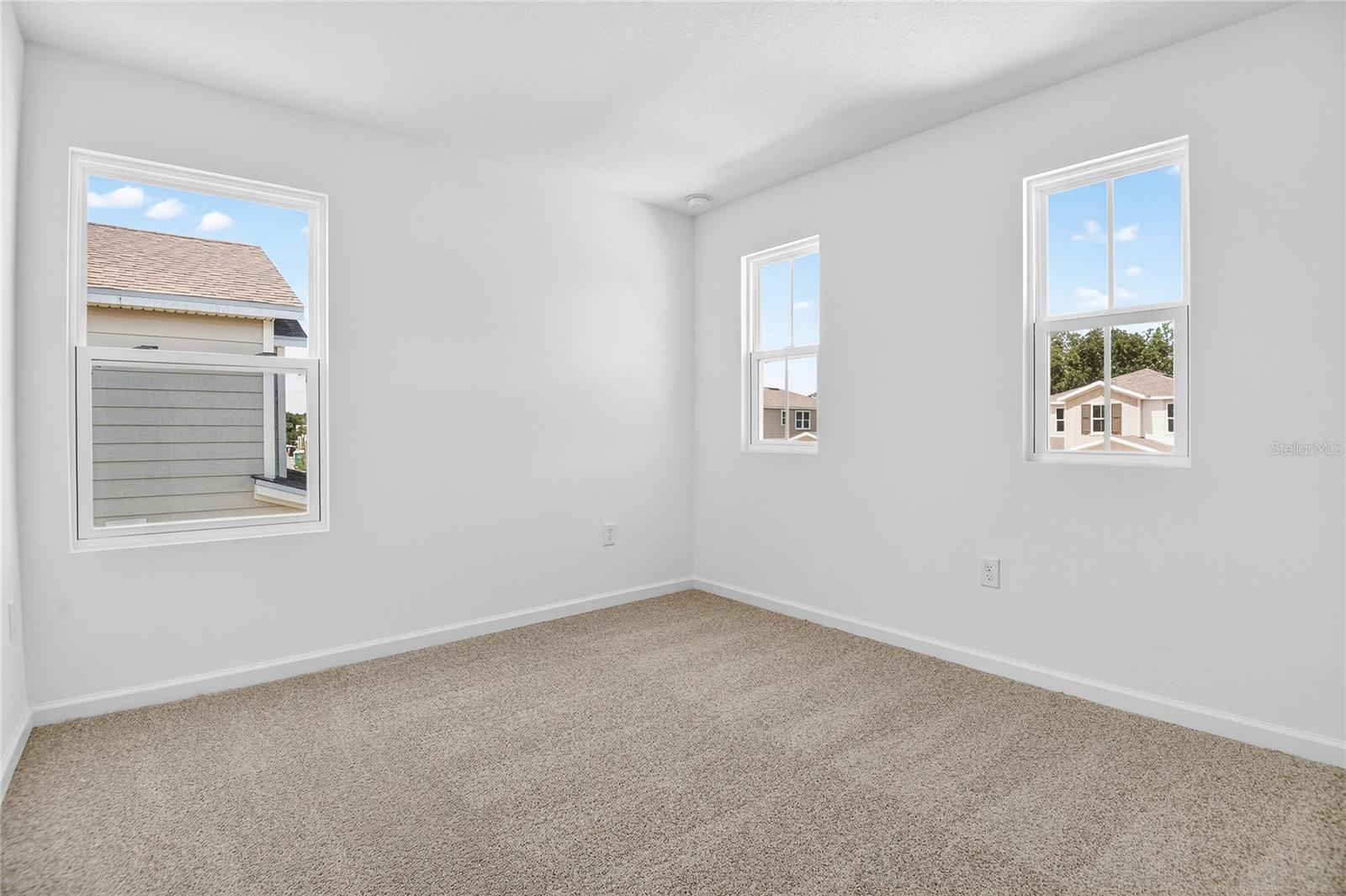 SEASONS AT SHORES OF LAKE DELL - Residential