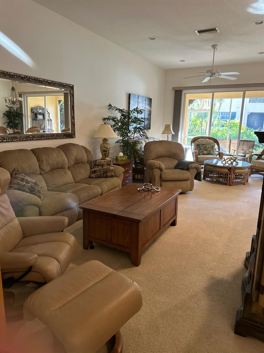 PALMER SQUARE WEST - Residential Lease