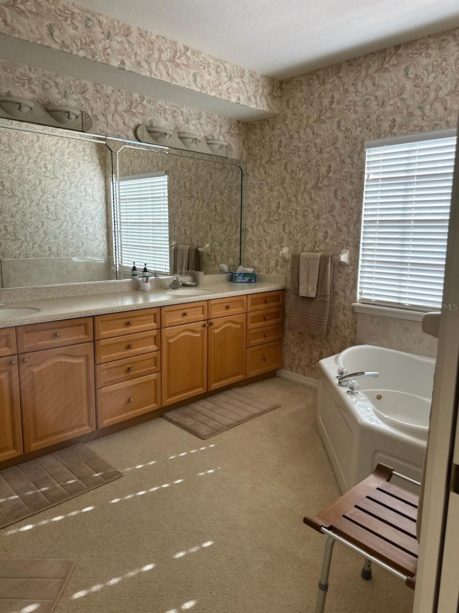 PALMER SQUARE WEST - Residential Lease