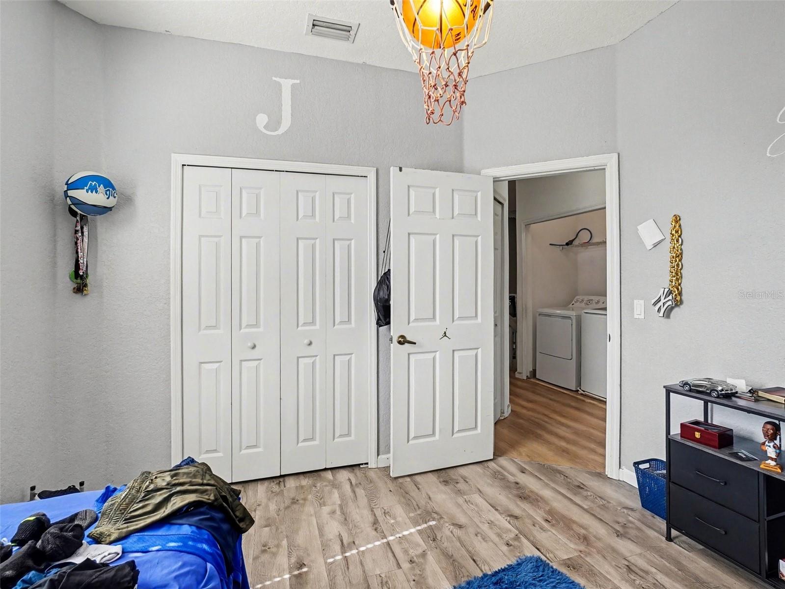 PORTOFINO VISTA - Residential