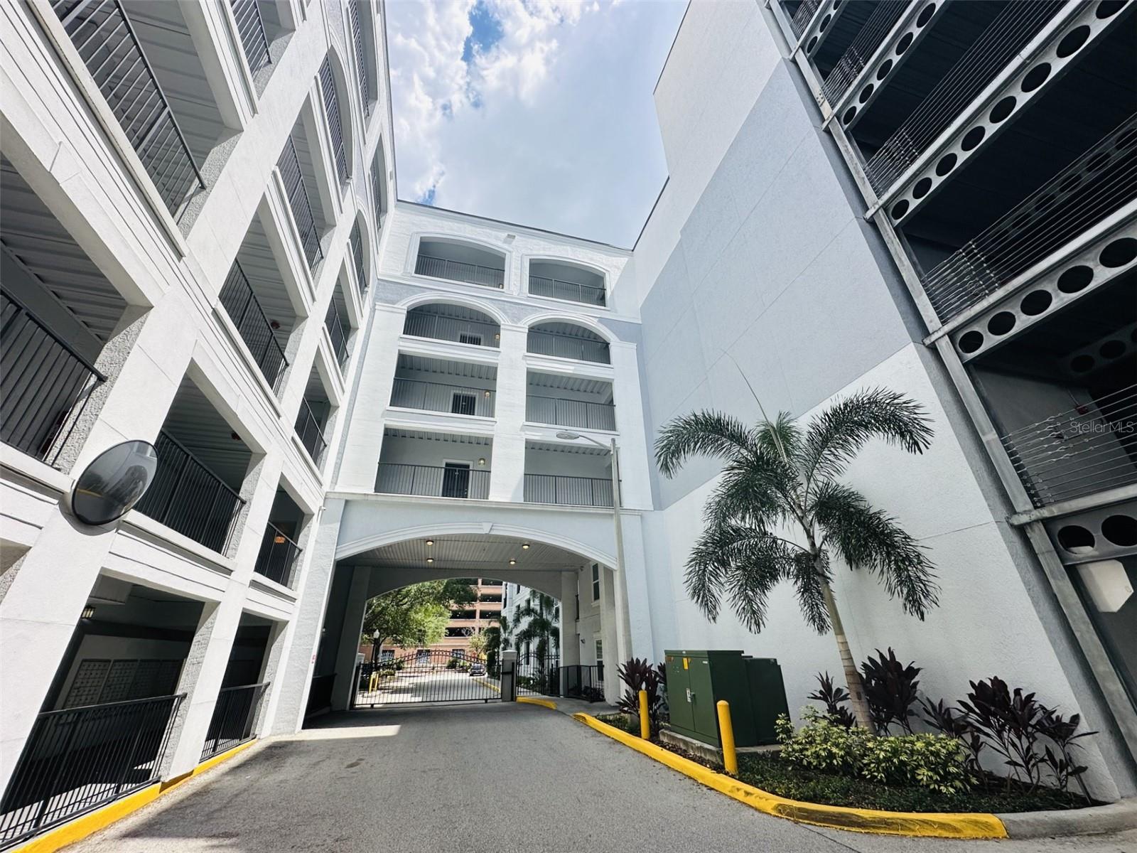 GRANDE DOWNTOWN ORLANDO CONDO - Residential