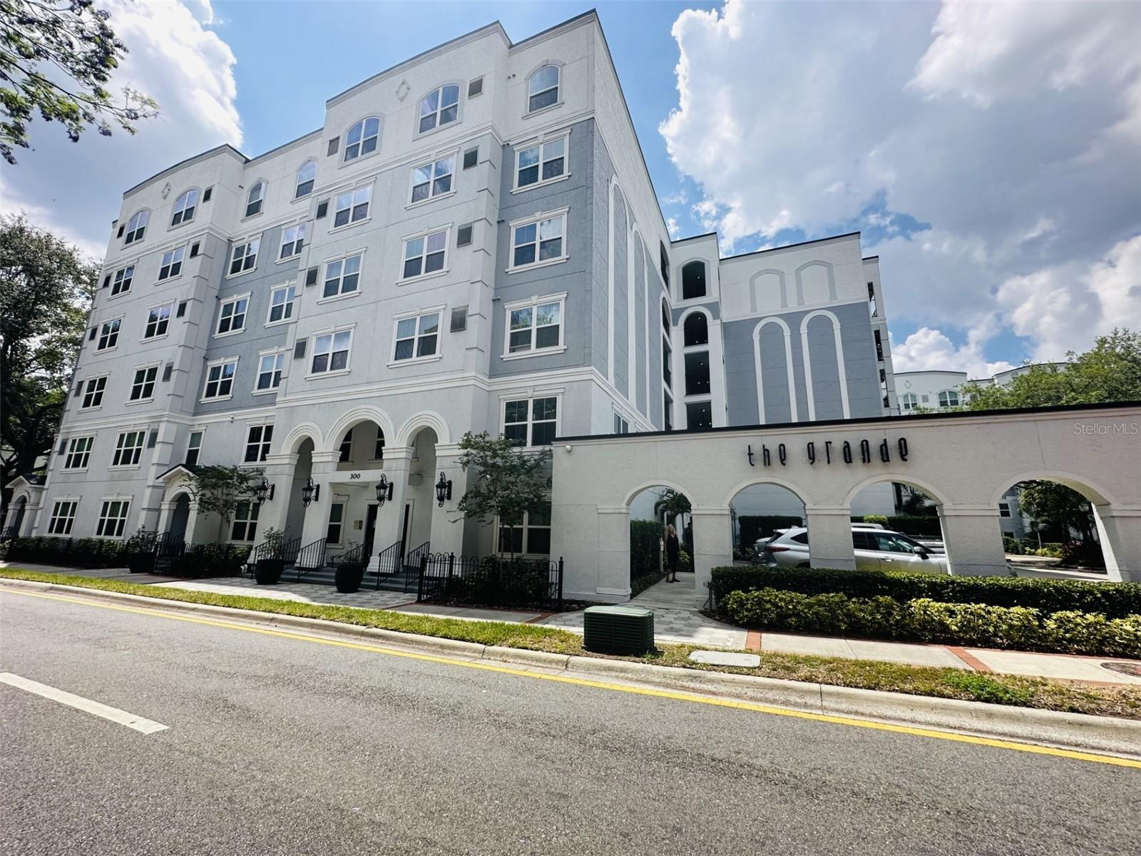 GRANDE DOWNTOWN ORLANDO CONDO - Residential