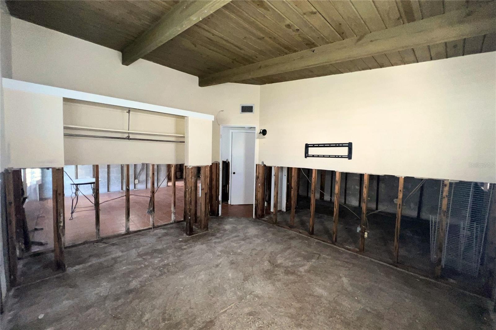 SURFSIDE SUB 4 - Residential