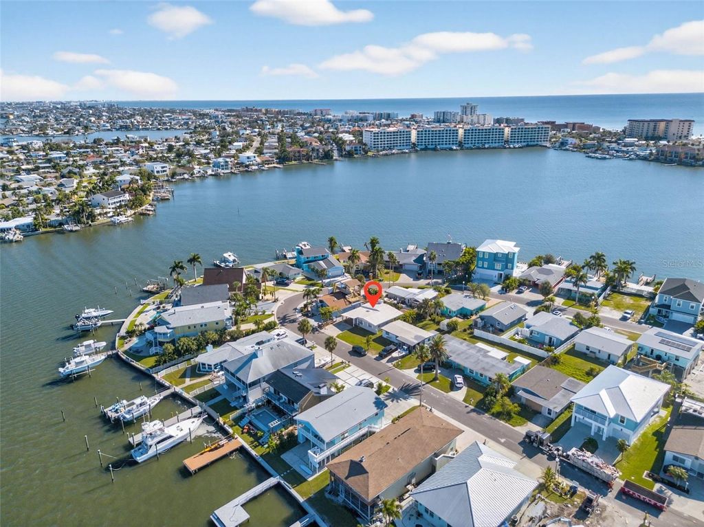 Photo of 951 182nd Avenue E, Redington Shores, FL 33708 (MLS # TB8442075)
