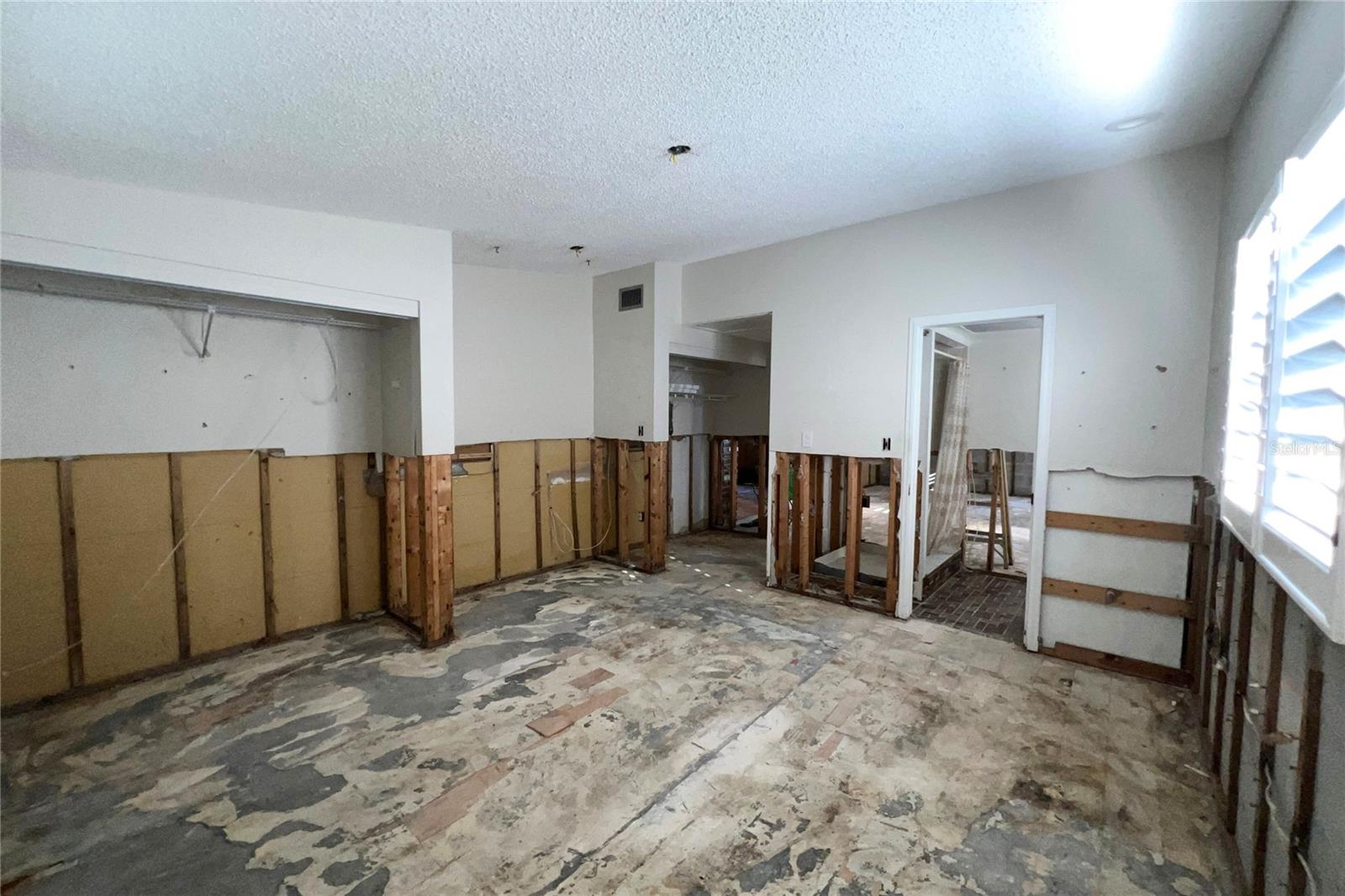 SURFSIDE SUB 4 - Residential