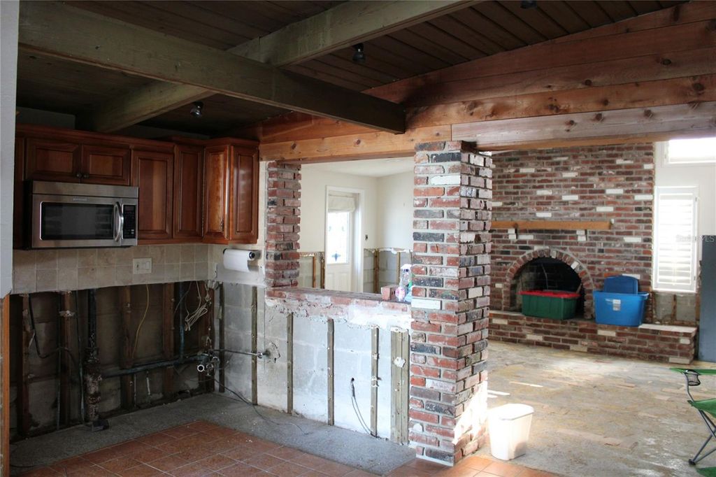 Photo of 951 182nd Avenue E, Redington Shores, FL 33708 (MLS # TB8442075)