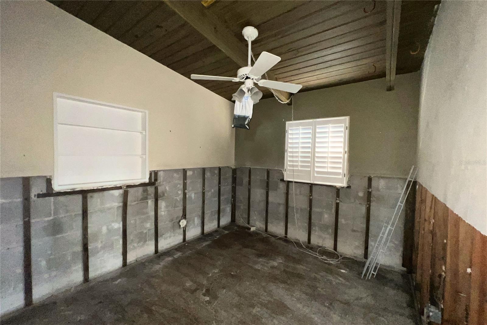 SURFSIDE SUB 4 - Residential