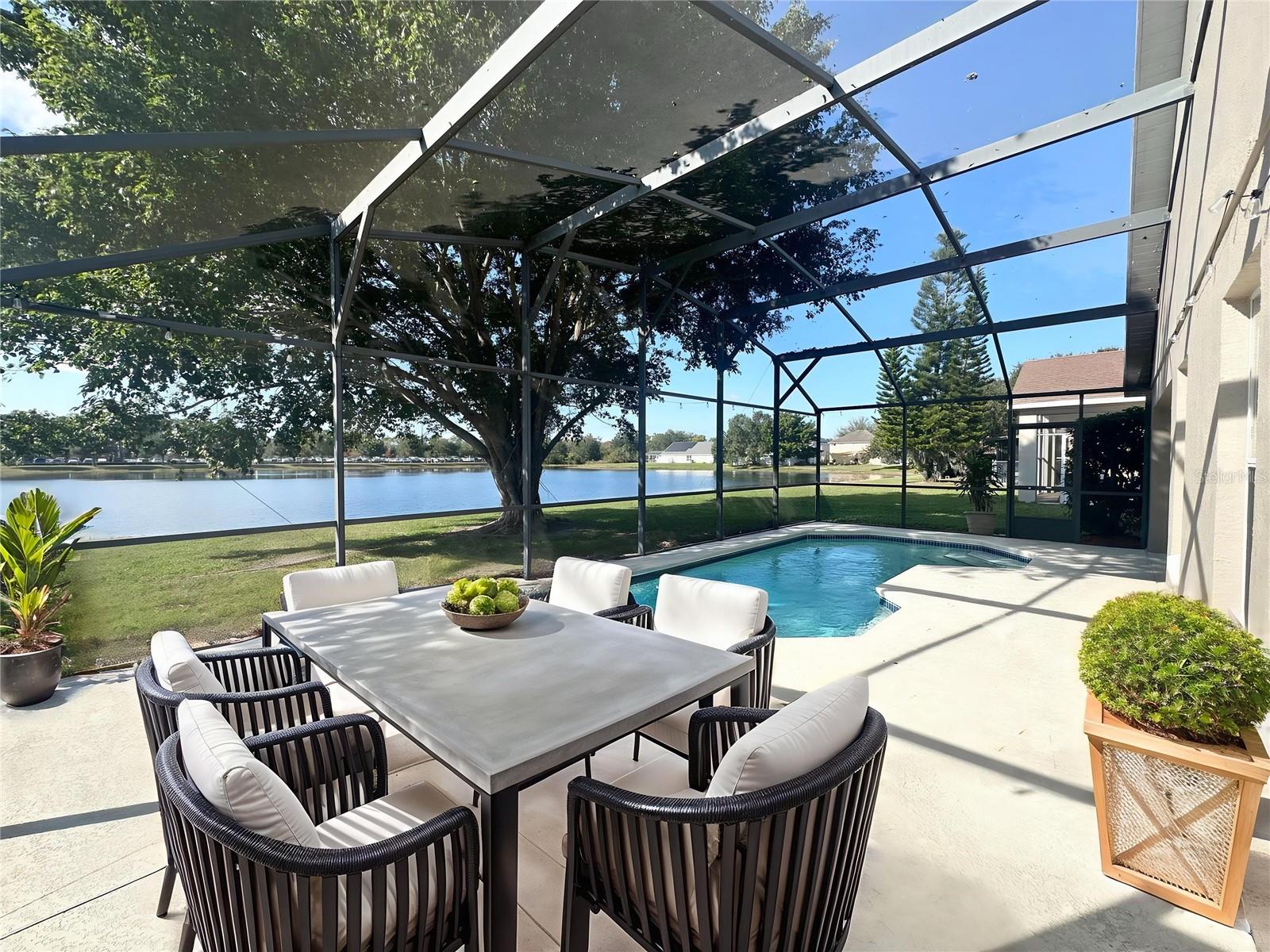 Casas a venda 3 - Jen Dantas 12553 BEACONTREE WAY