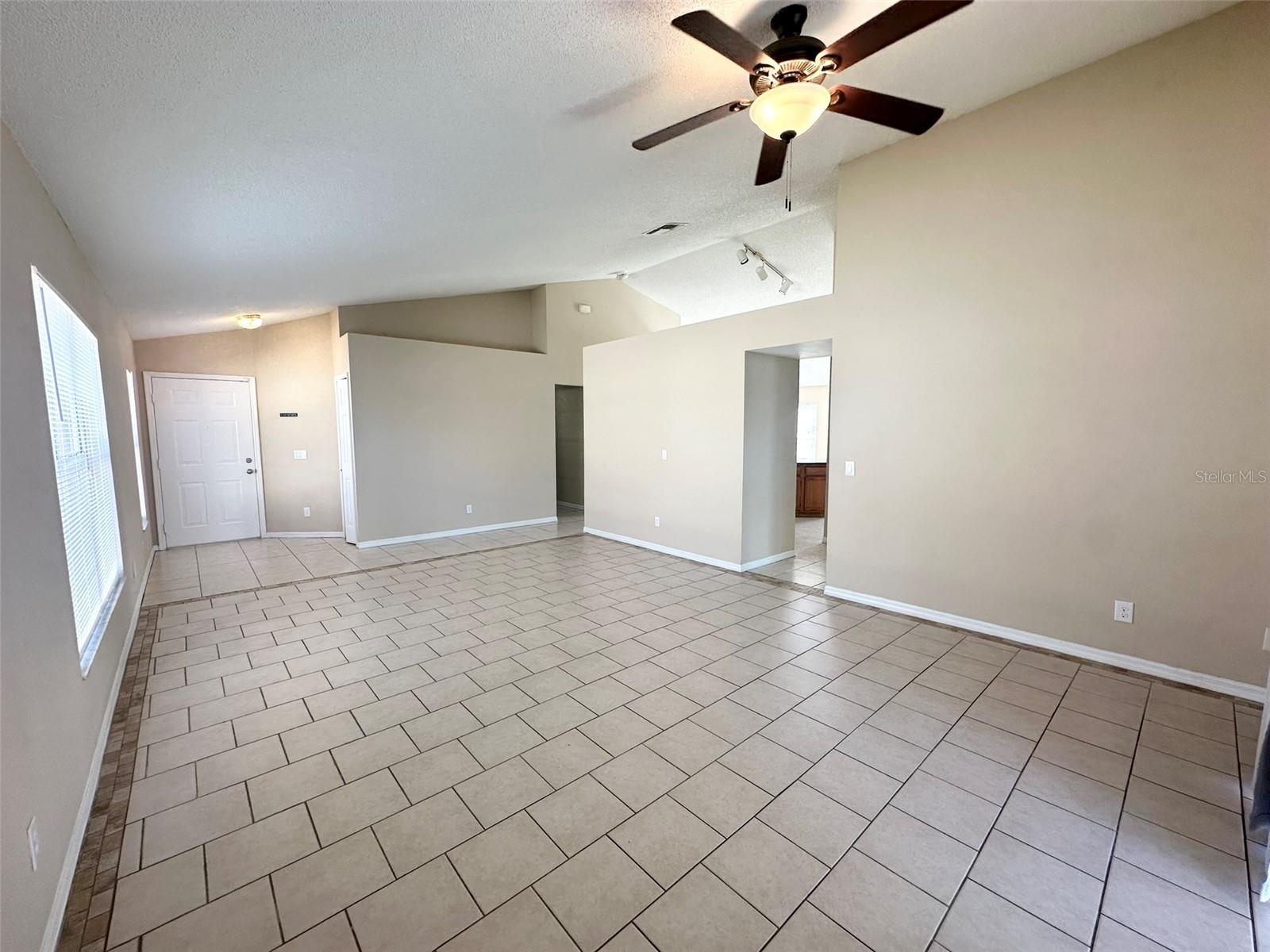 SOUTHCHASE 01A PRCL 05 PH 03 - Residential