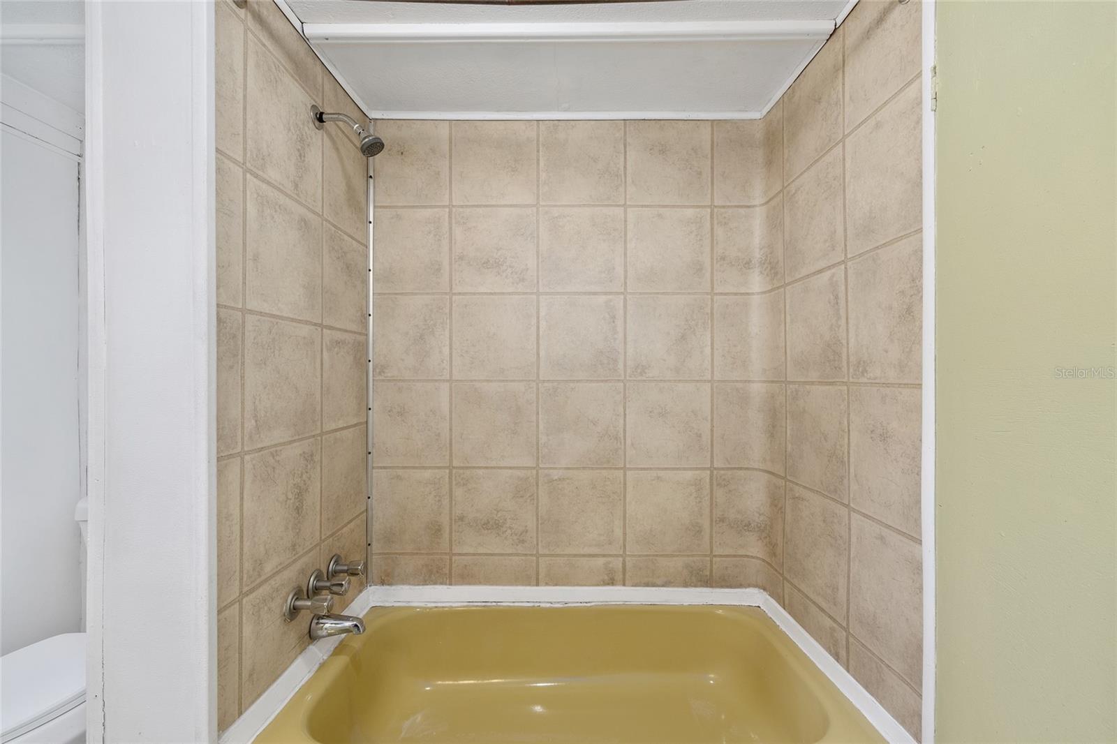 SOUTHGATE MOBILE MANOR - Residential