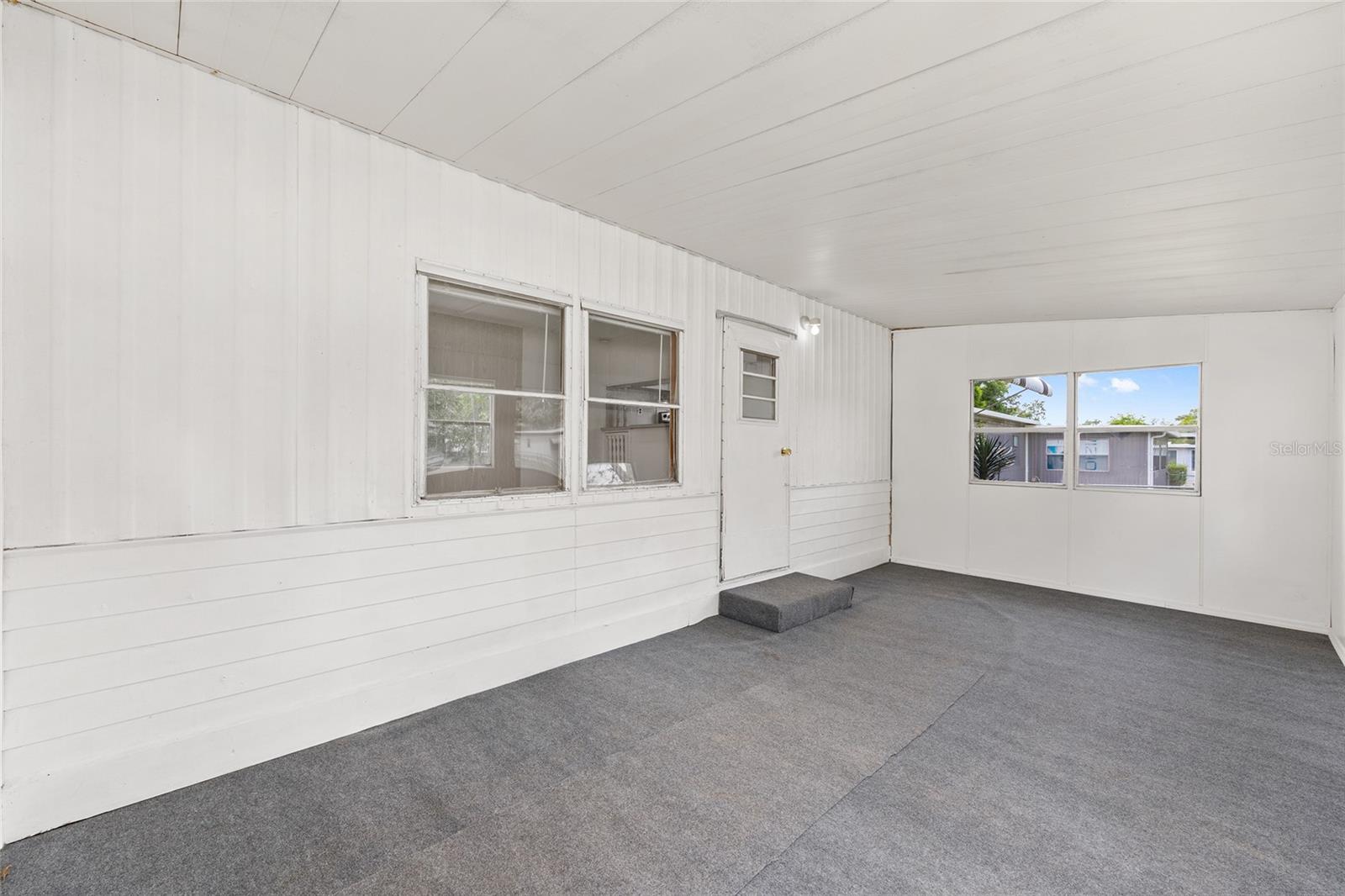 SOUTHGATE MOBILE MANOR - Residential