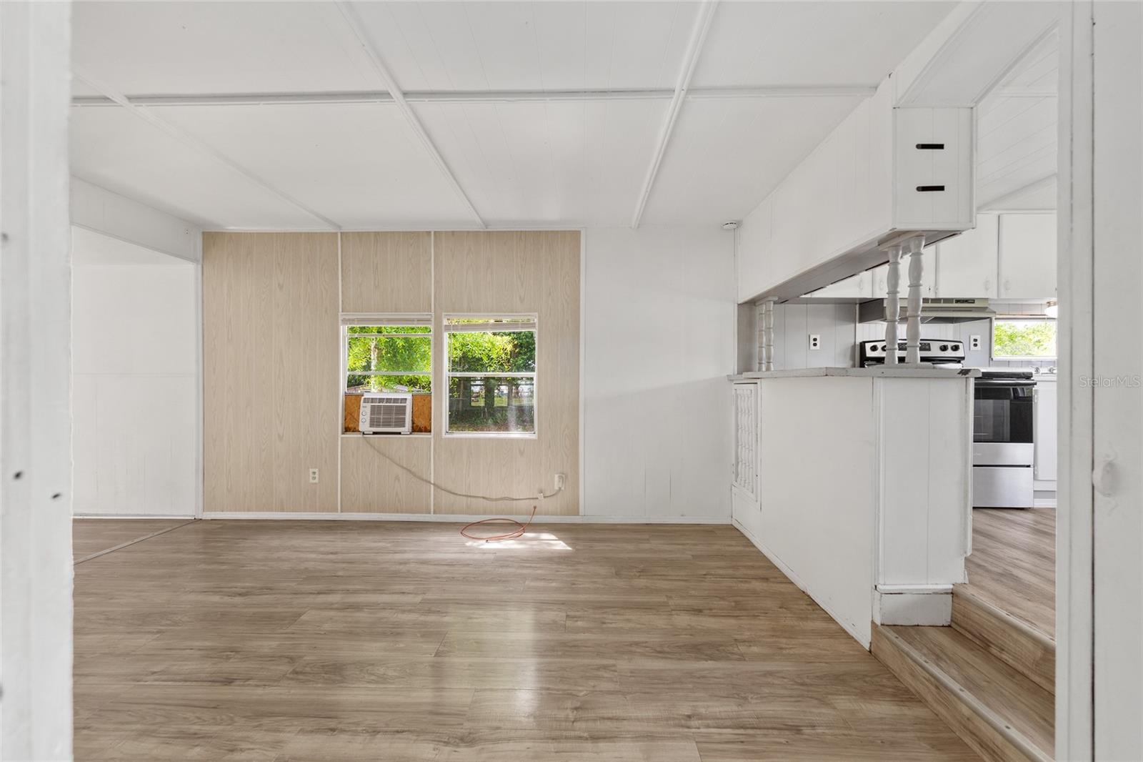 SOUTHGATE MOBILE MANOR - Residential