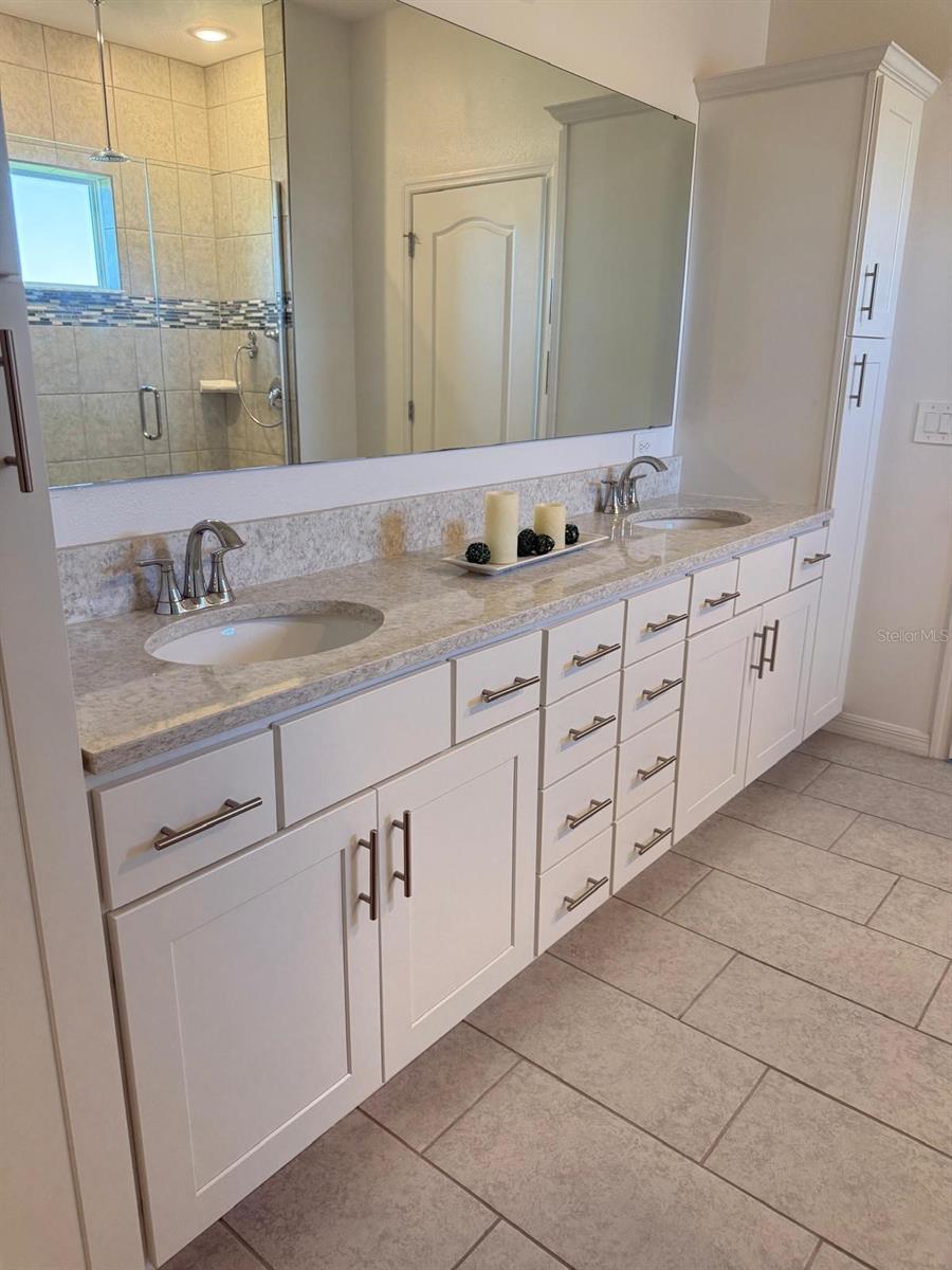 VILLAGES OF GLEN CREEK PH 1B - Residential