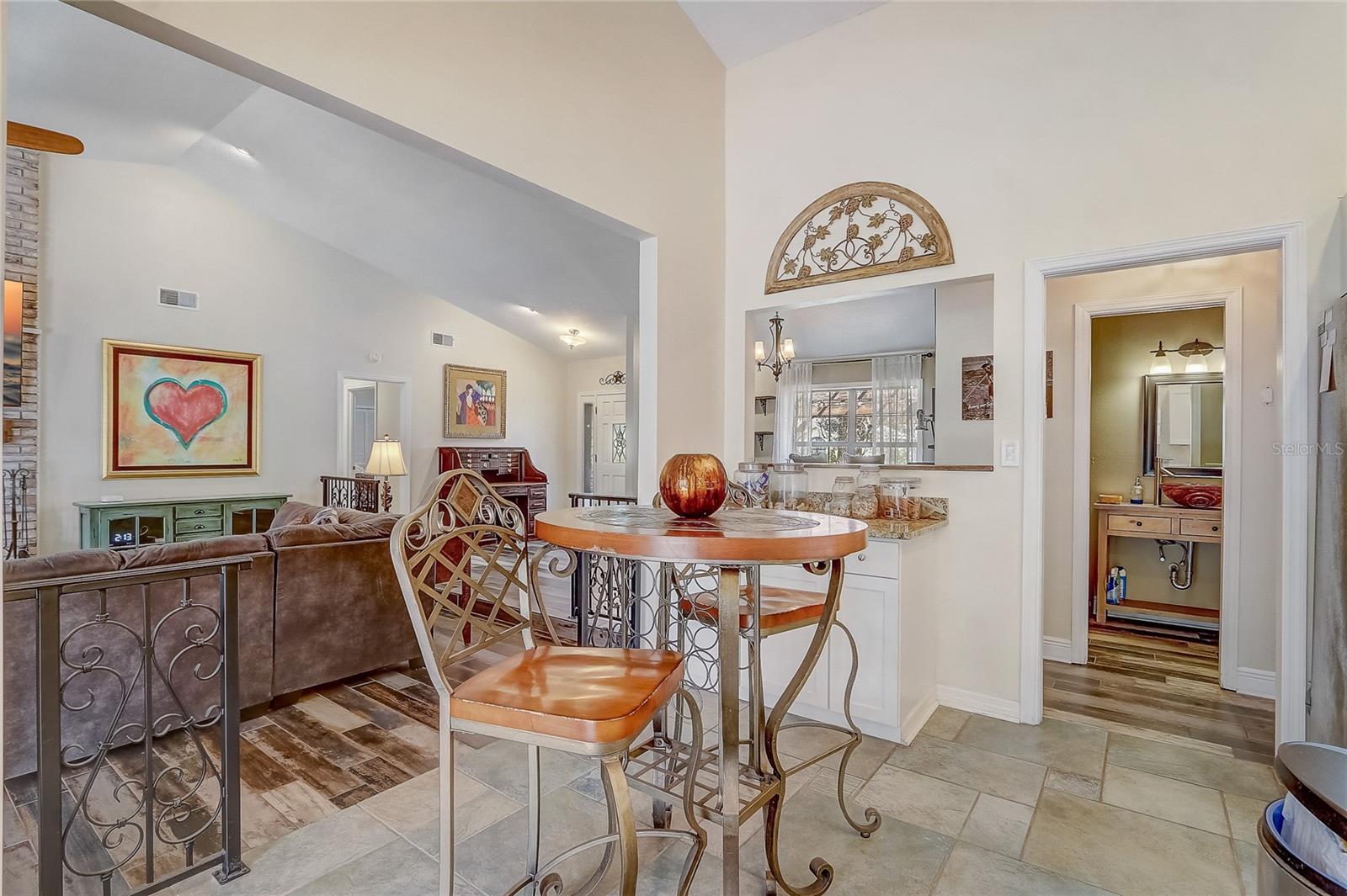 2227 PALM VISTA DRIVE