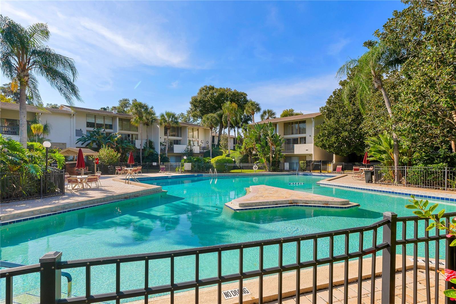 200 MAITLAND AVENUE 43