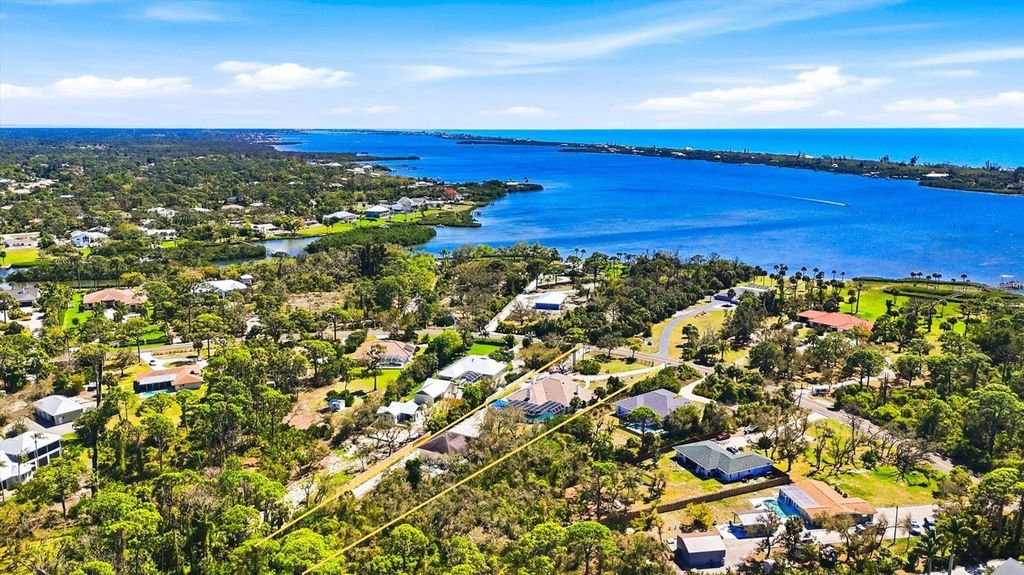 Photo of 1711 Bayshore Drive, Englewood, FL 34223 (MLS # D6146690)