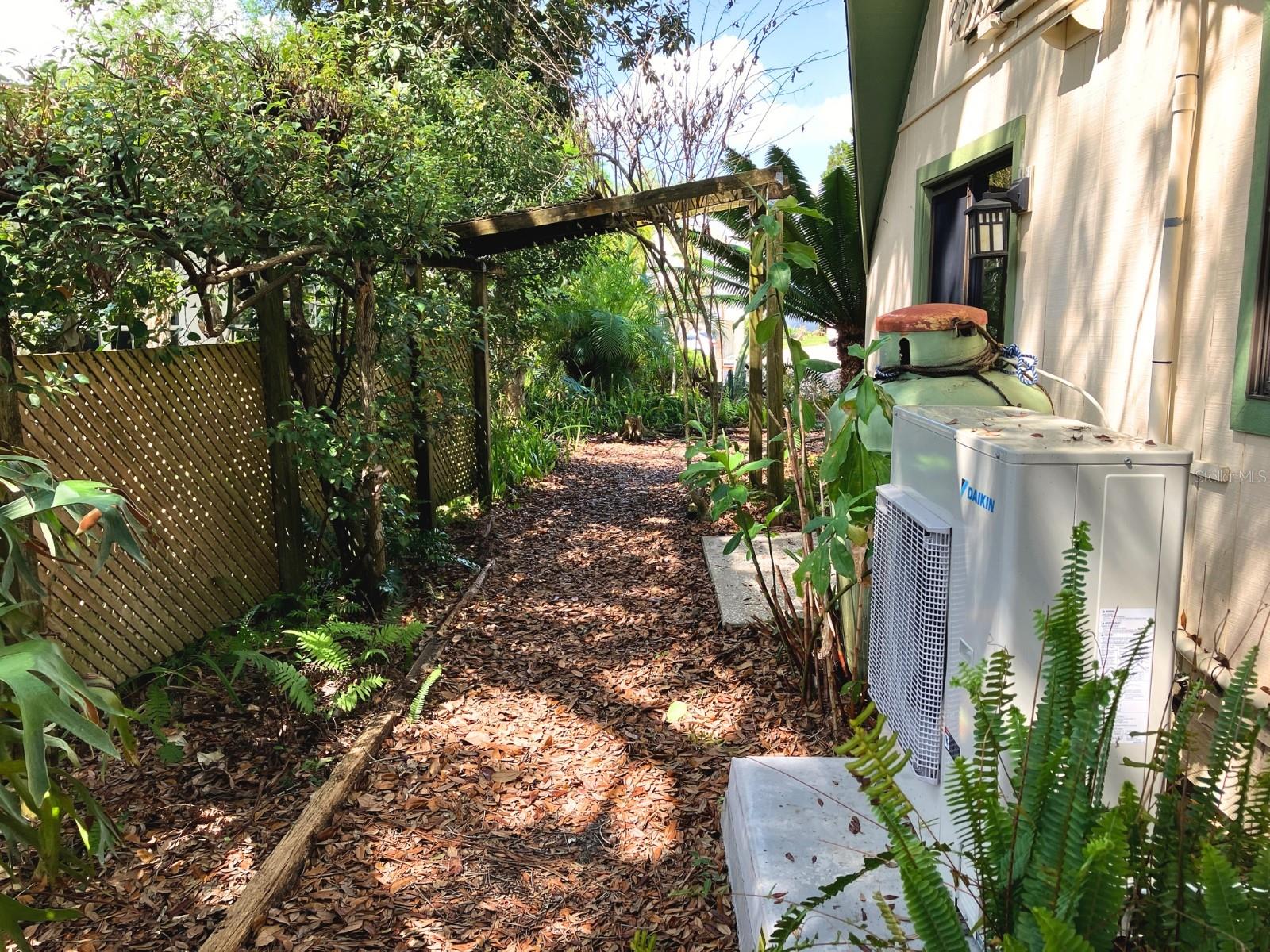 PARADISE LAKES INDIVIDUAL - Residential