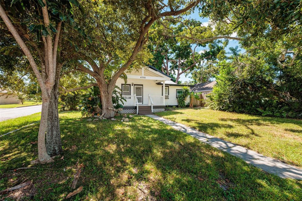 Photo of 4300 14th Avenue N, St Petersburg, FL 33713 (MLS # TB8435061)