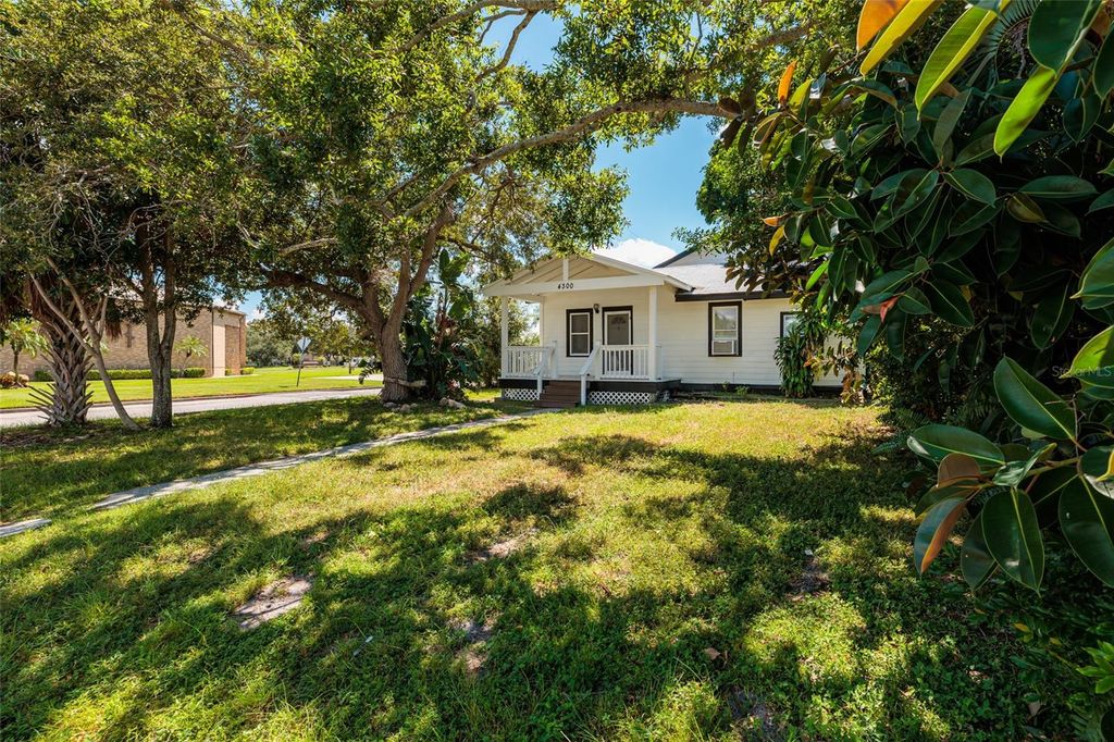 Photo of 4300 14th Avenue N, St Petersburg, FL 33713 (MLS # TB8435061)