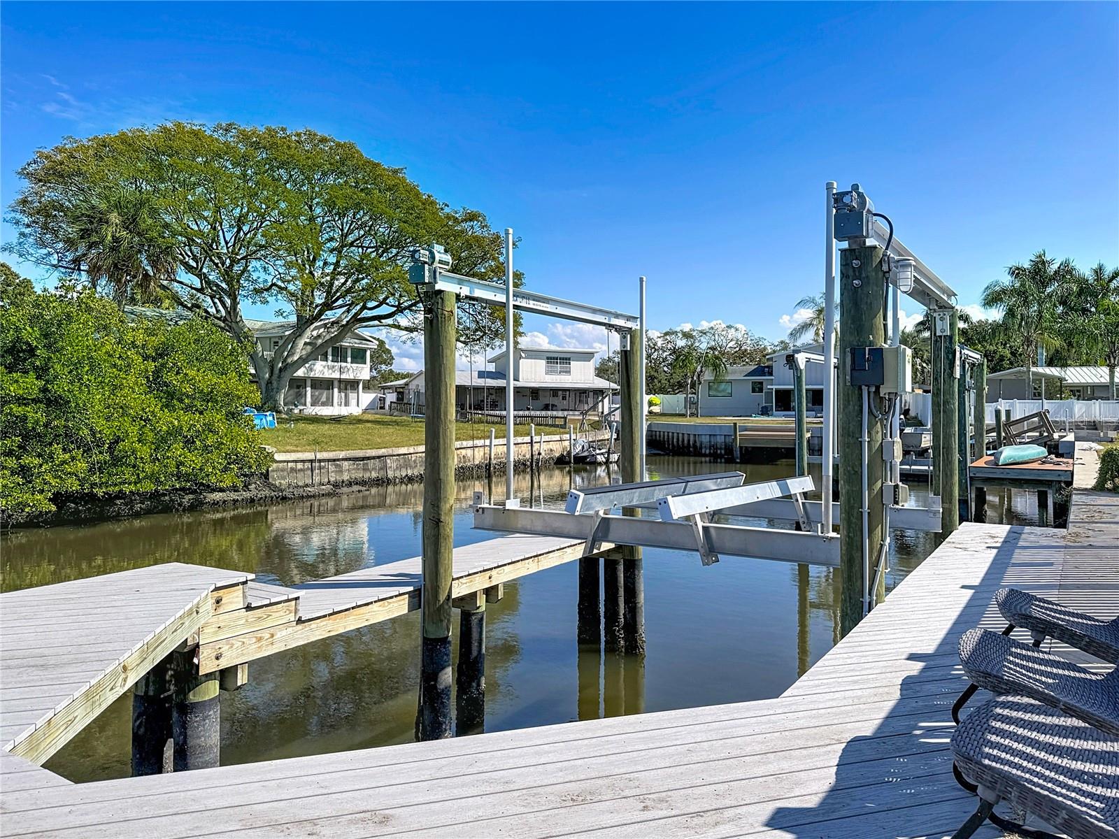 TAMPA SHORES INC 1 UNIT 3 - Residential Lease