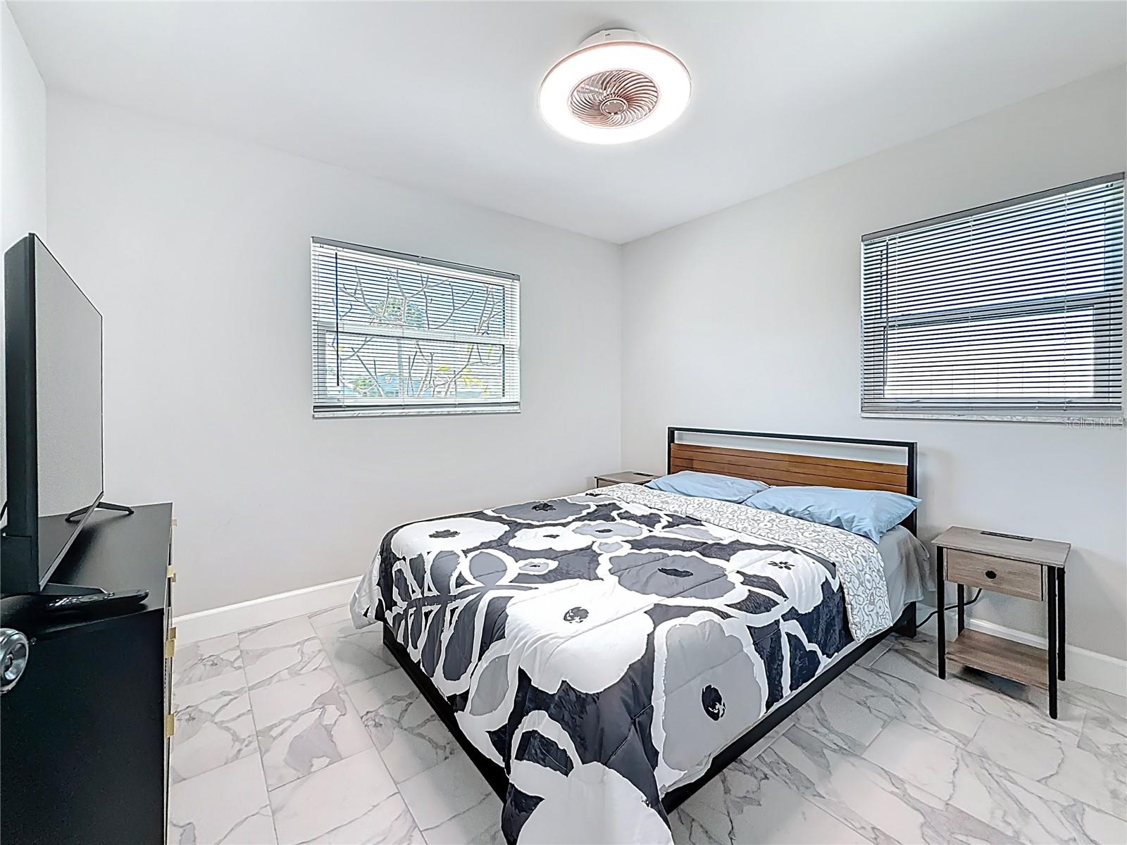 TAMPA SHORES INC 1 UNIT 3 - Residential Lease